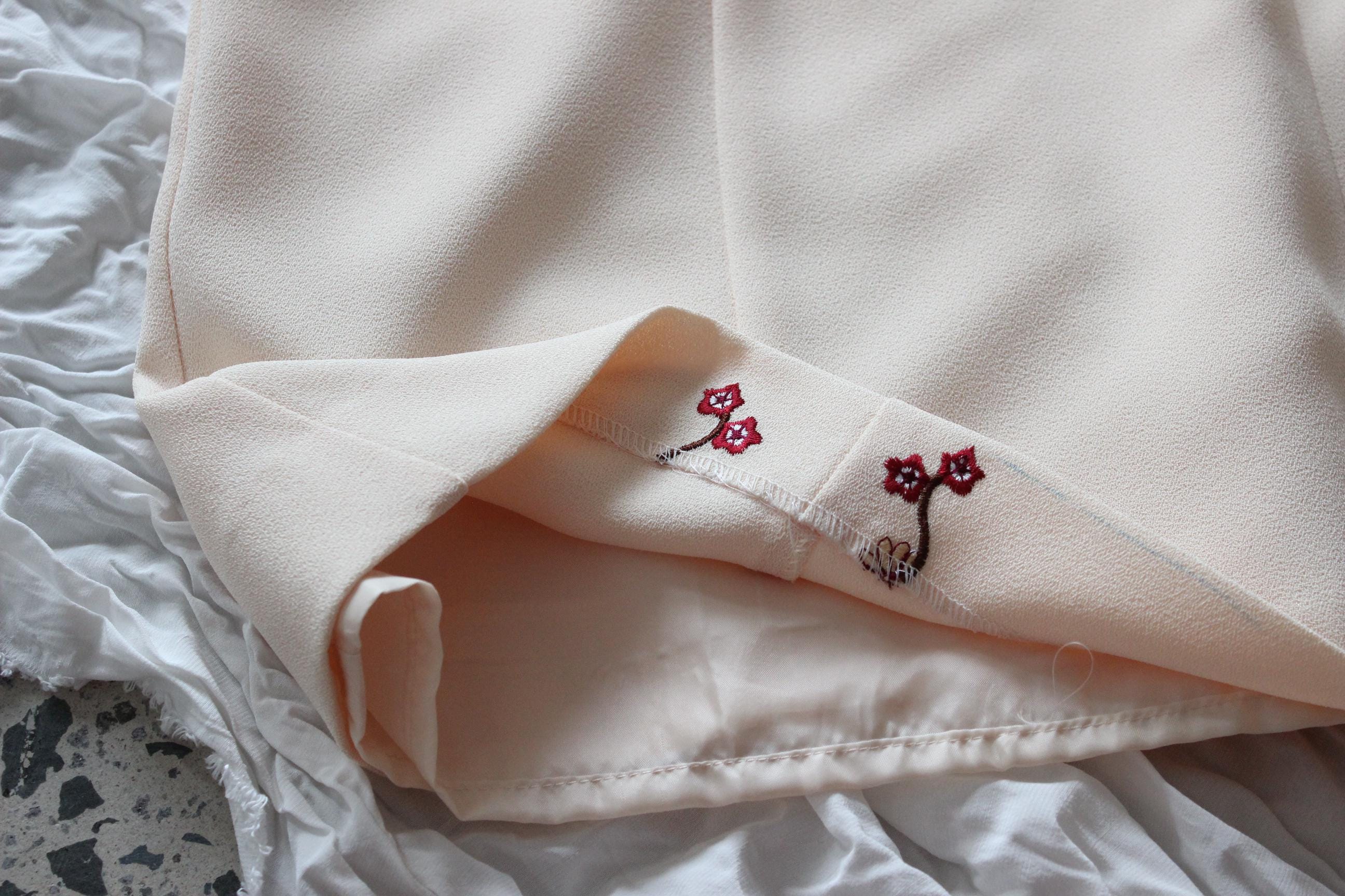 90s Cream Crepe Mini