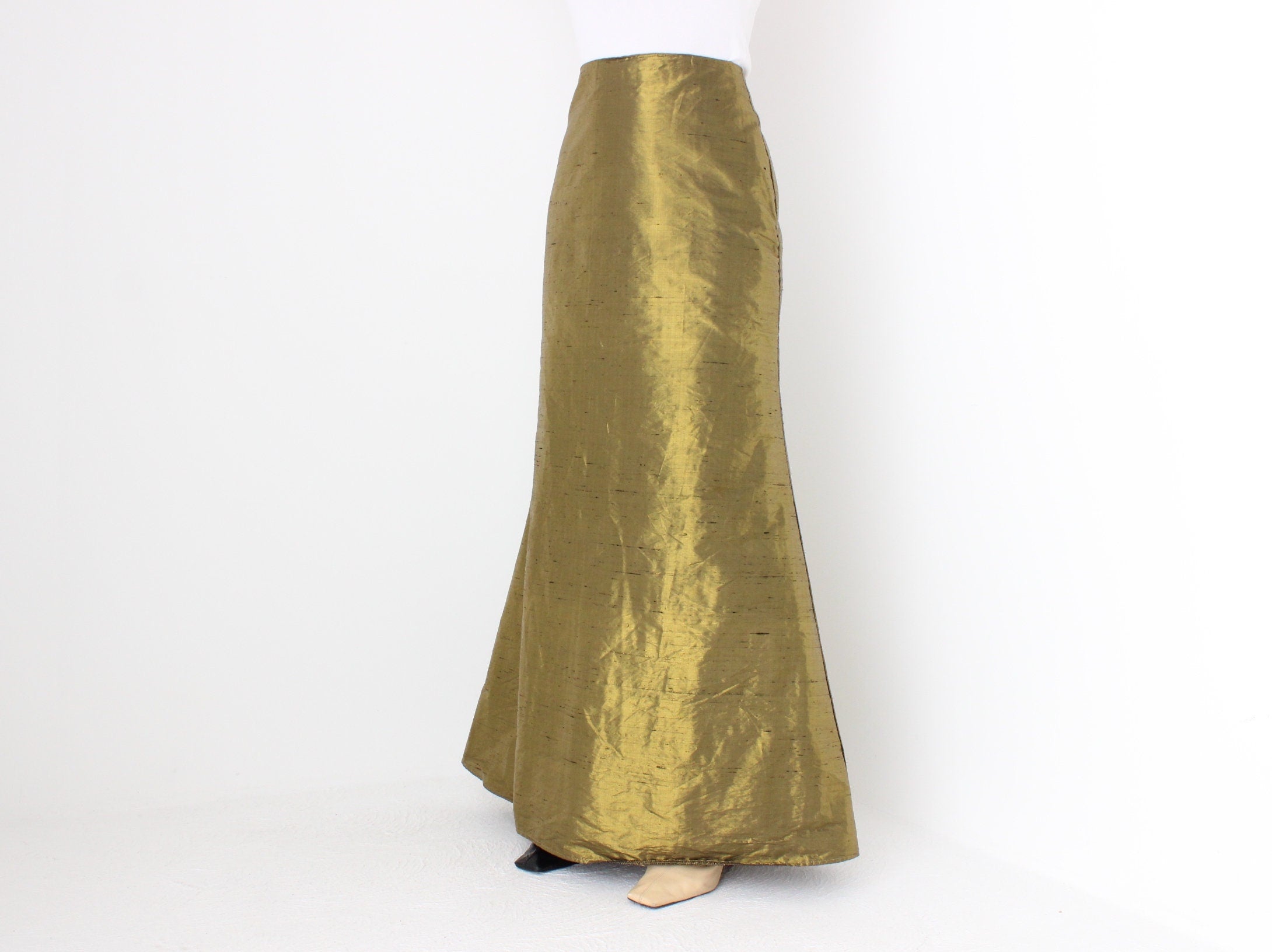 Gold skirt 80s best sale