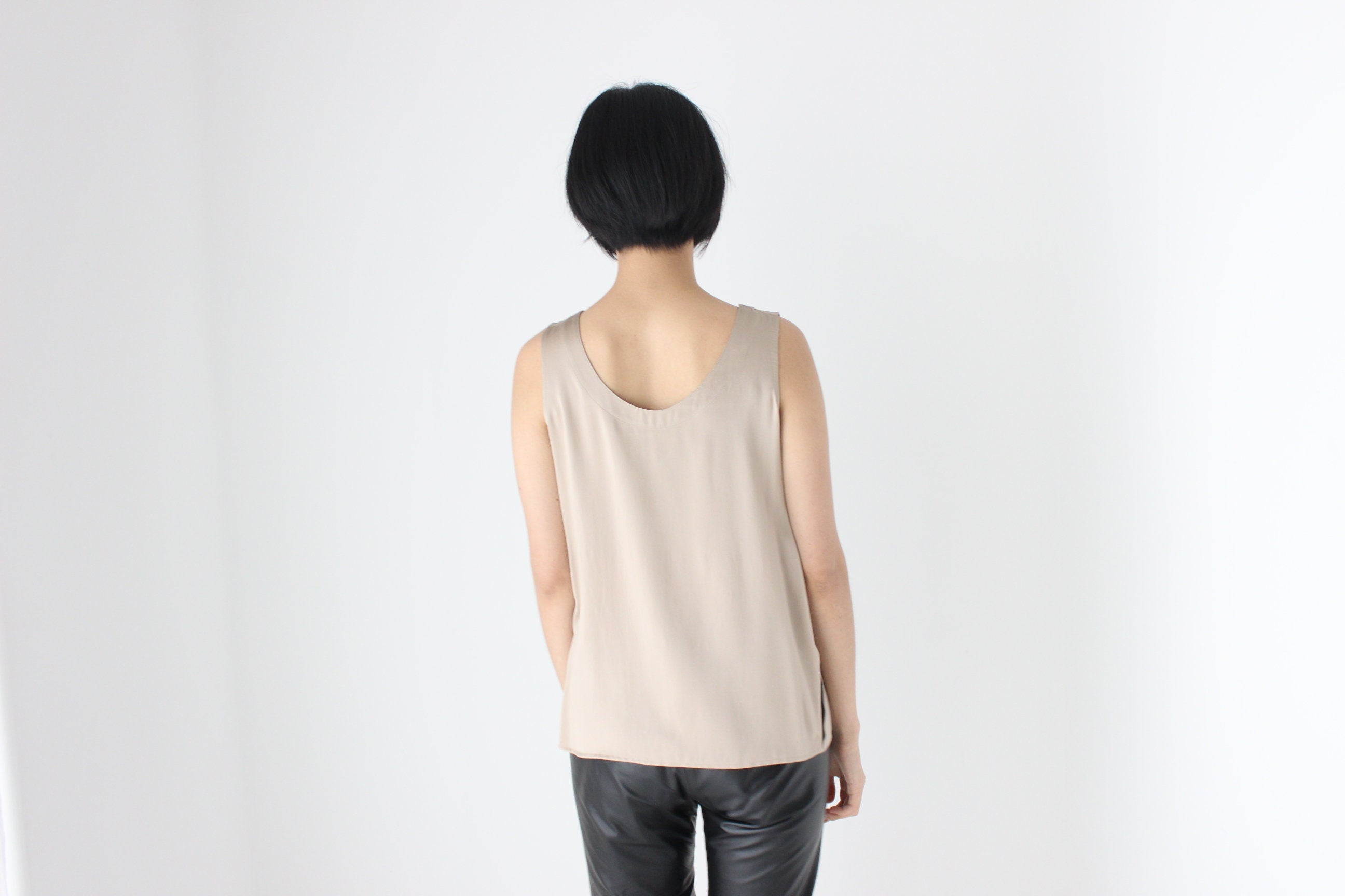 90s Pure Silk Sleeveless Tank Top in Neutral Beige