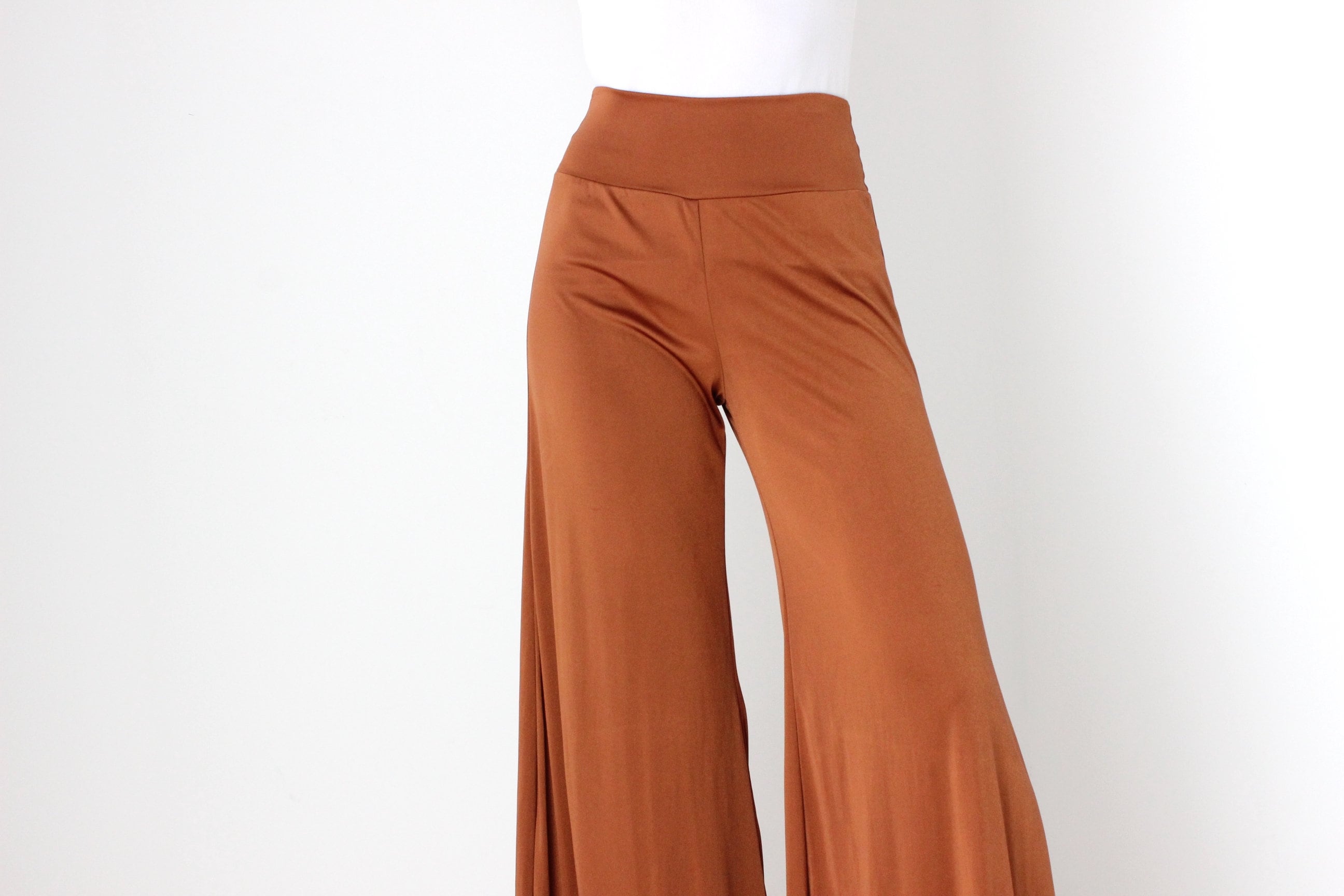 00s does 70s Slinky Wide Leg Bell Bottoms