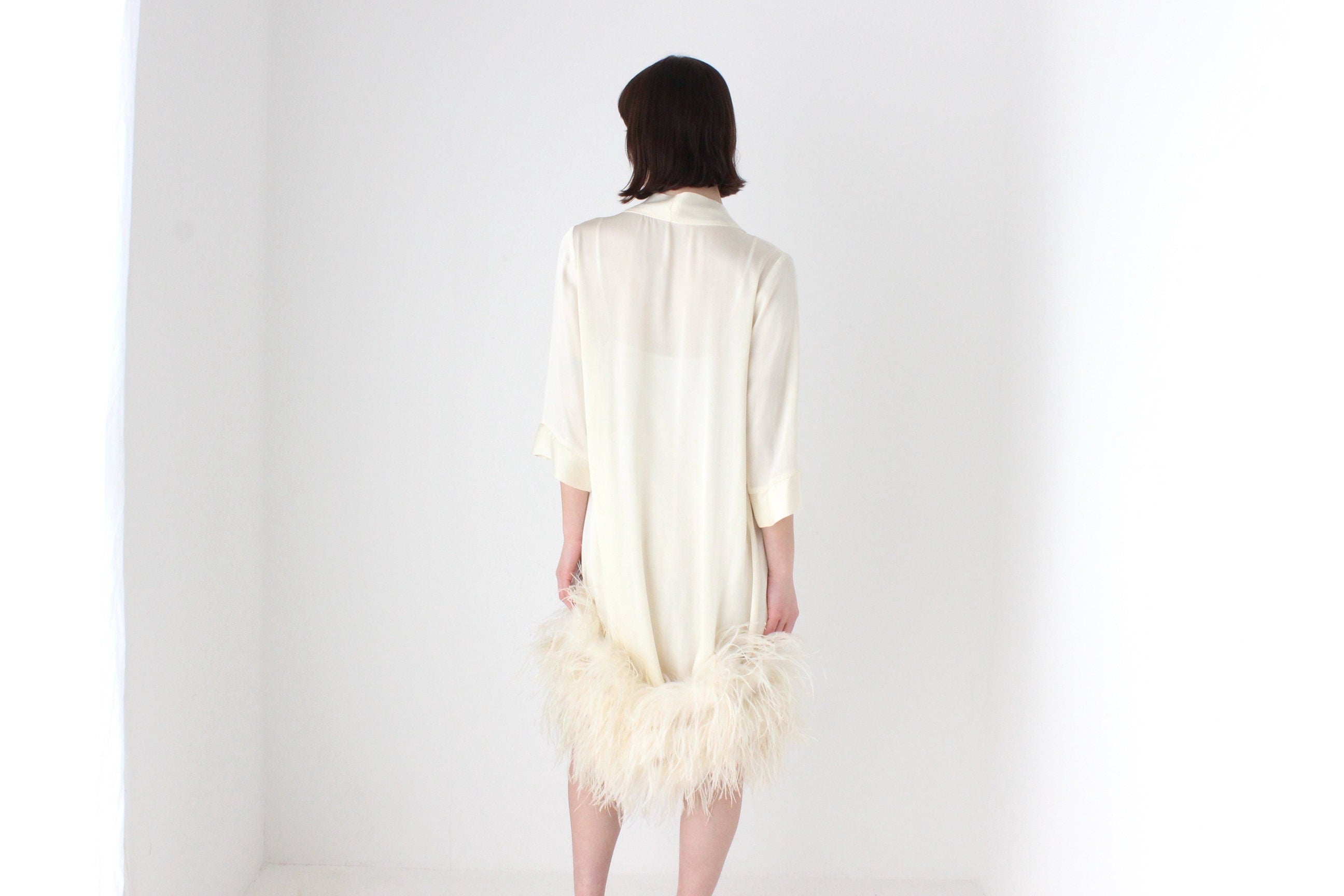 Vintage 90s Cream Ostrich Feather Robe