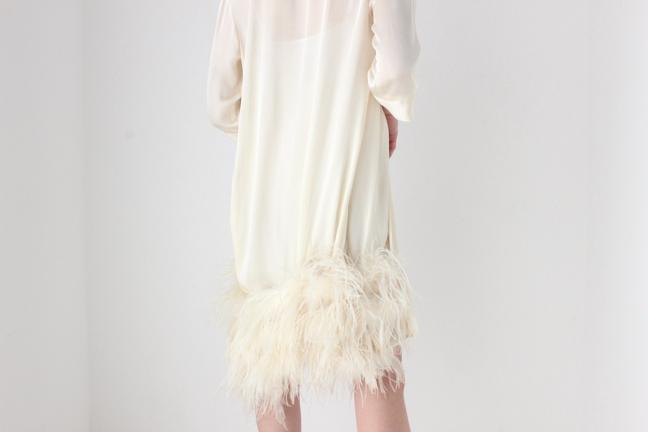 Vintage 90s Cream Ostrich Feather Robe