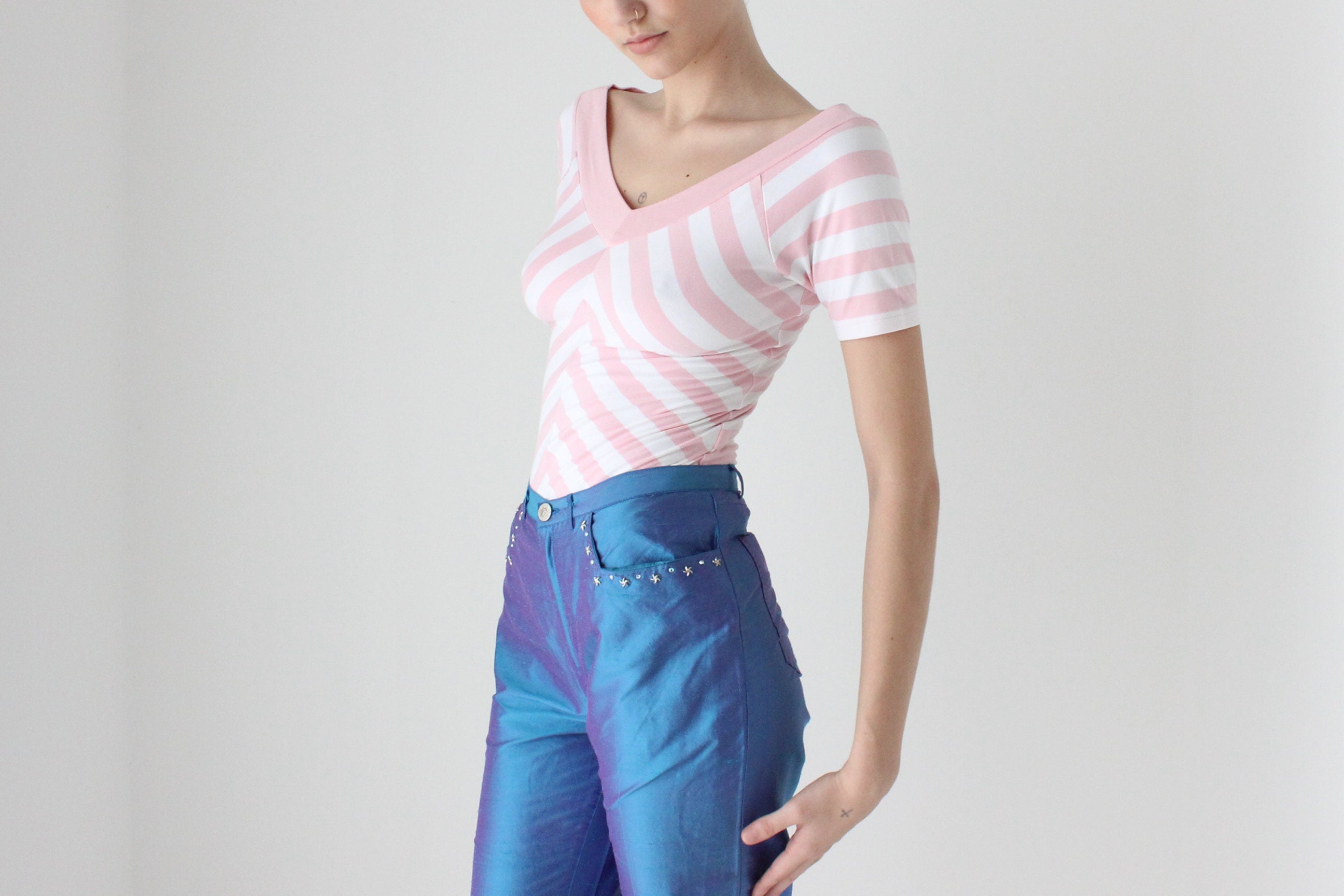 Y2K Pastel Stripe Stretch Fitted V Tee