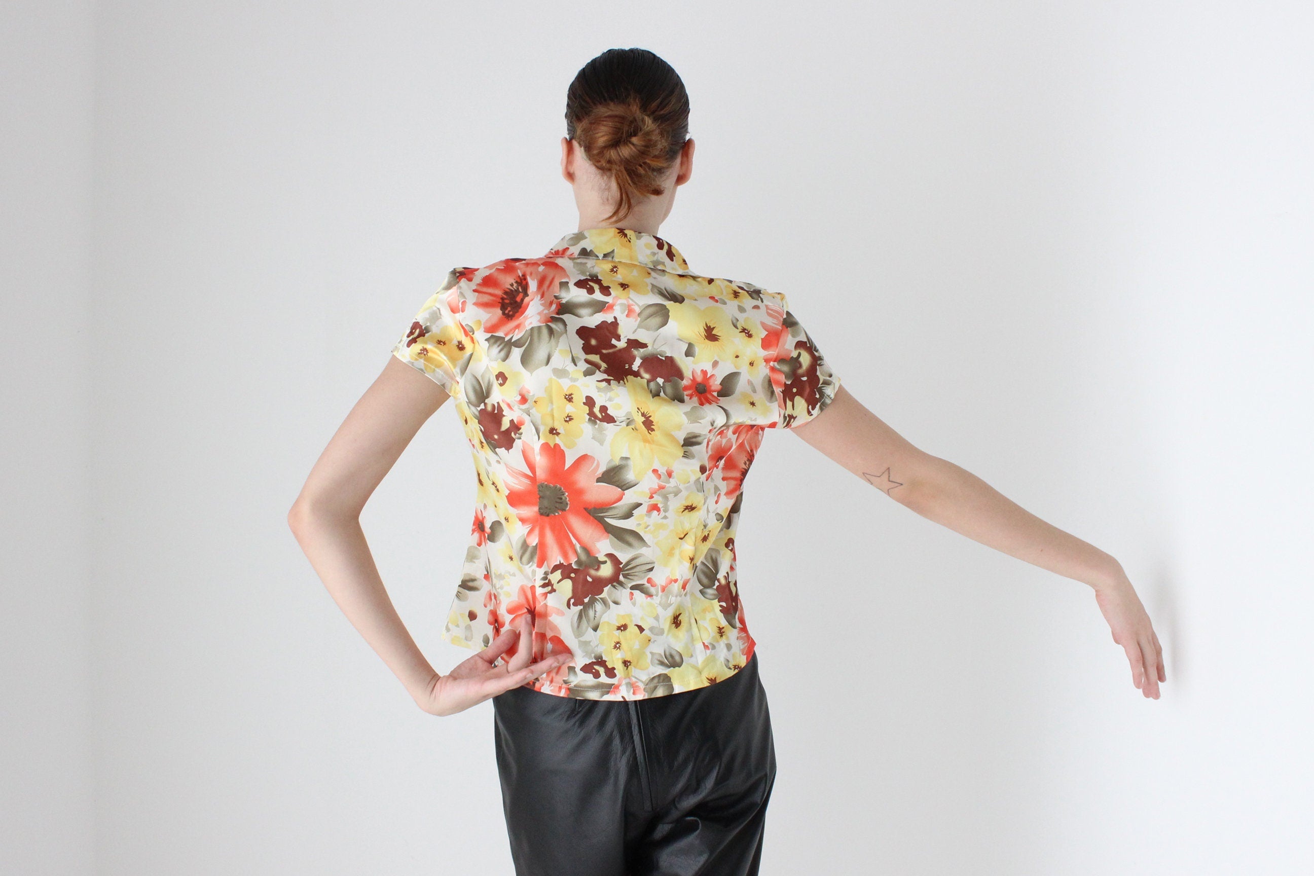 90s Vibrant Floral Satin Short Sleeve Button Up