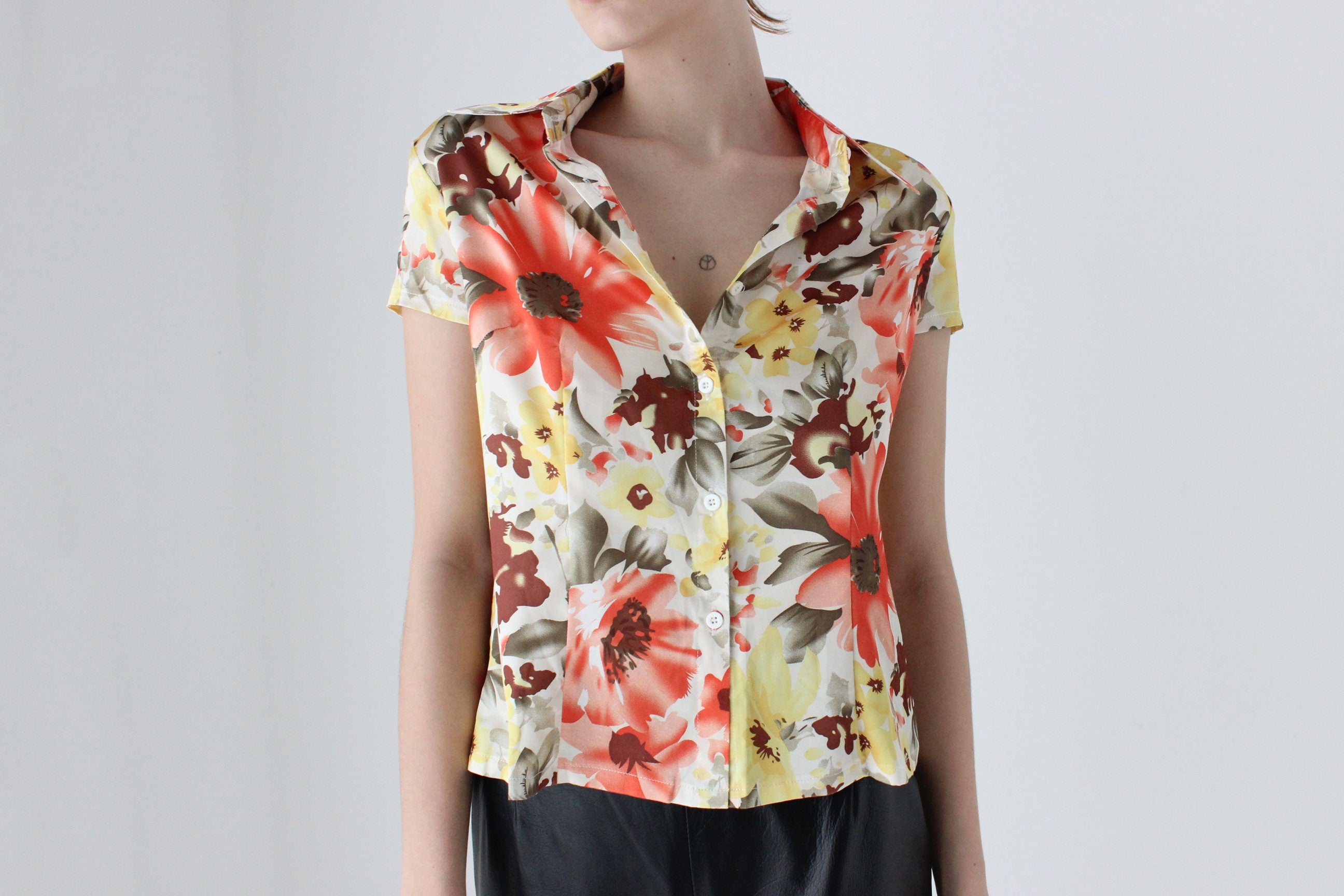 90s Vibrant Floral Satin Short Sleeve Button Up