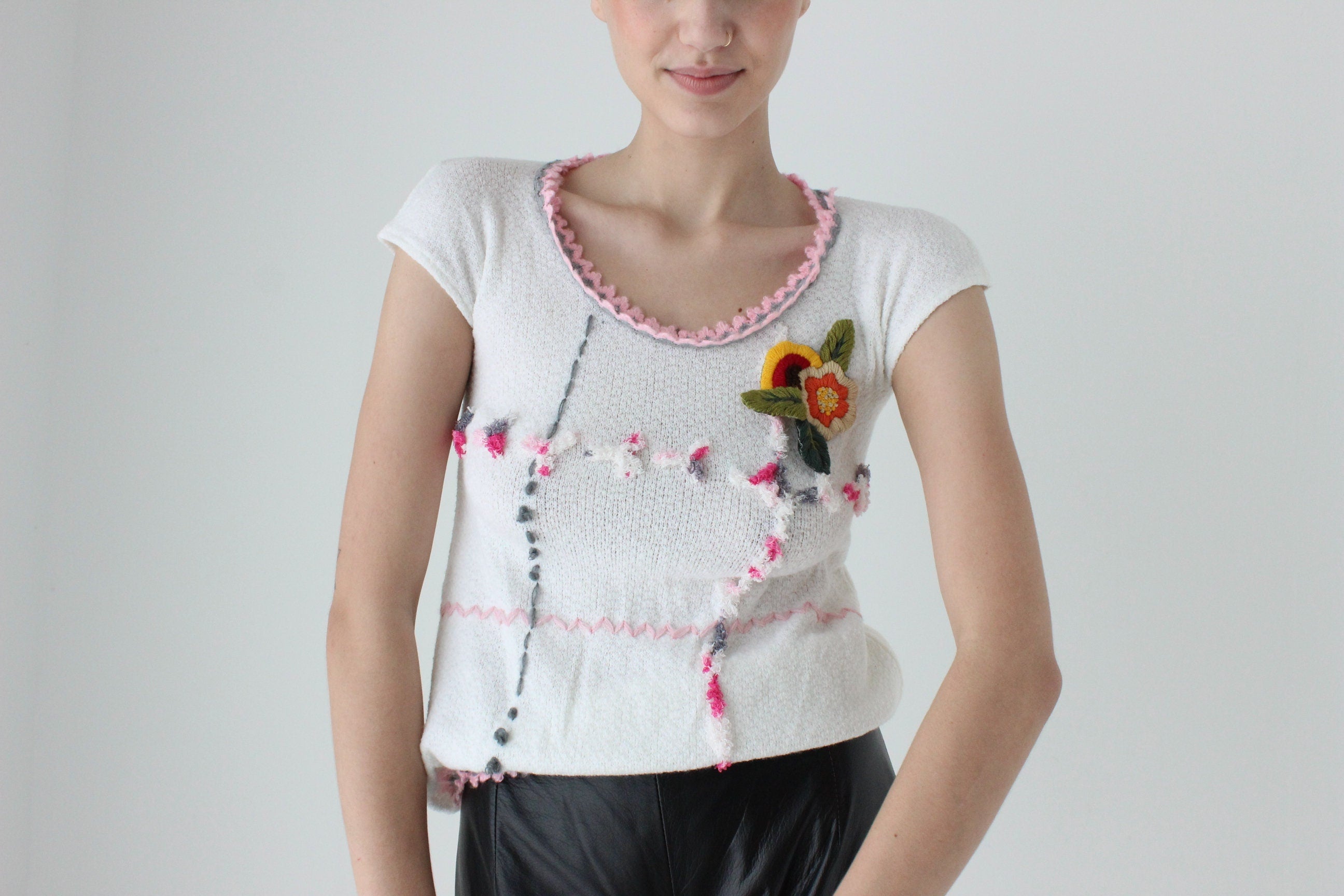 Kooky 90s 3D Flower Novelty Fun Knit Sweater Vest Top