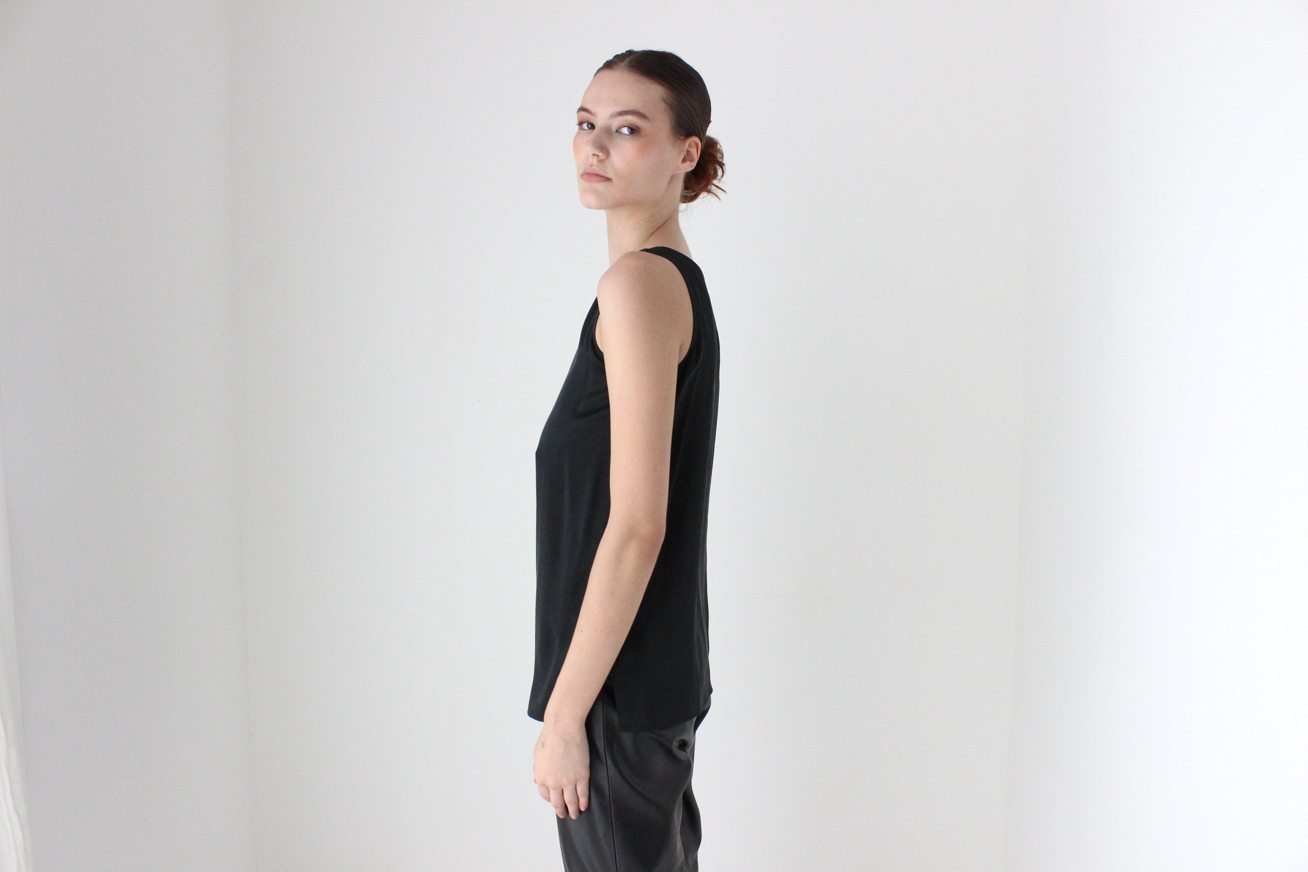 90s Pure Silk Sleeveless Tank Top in Black