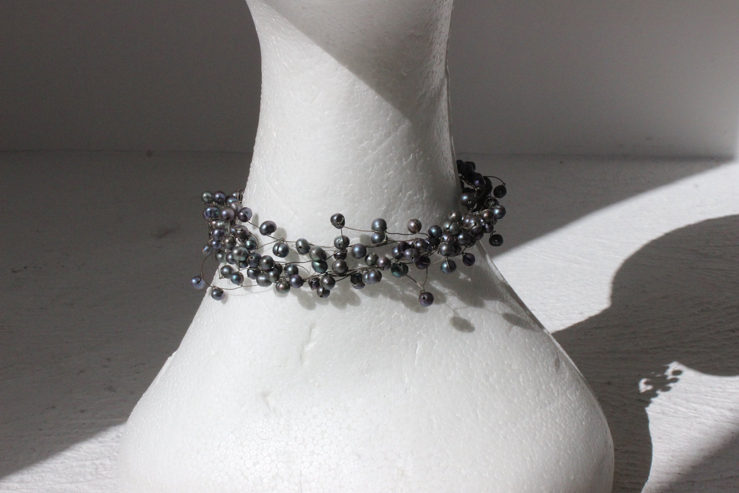 MADE IN ITALY 90s Pewter Suspended Bead Choker