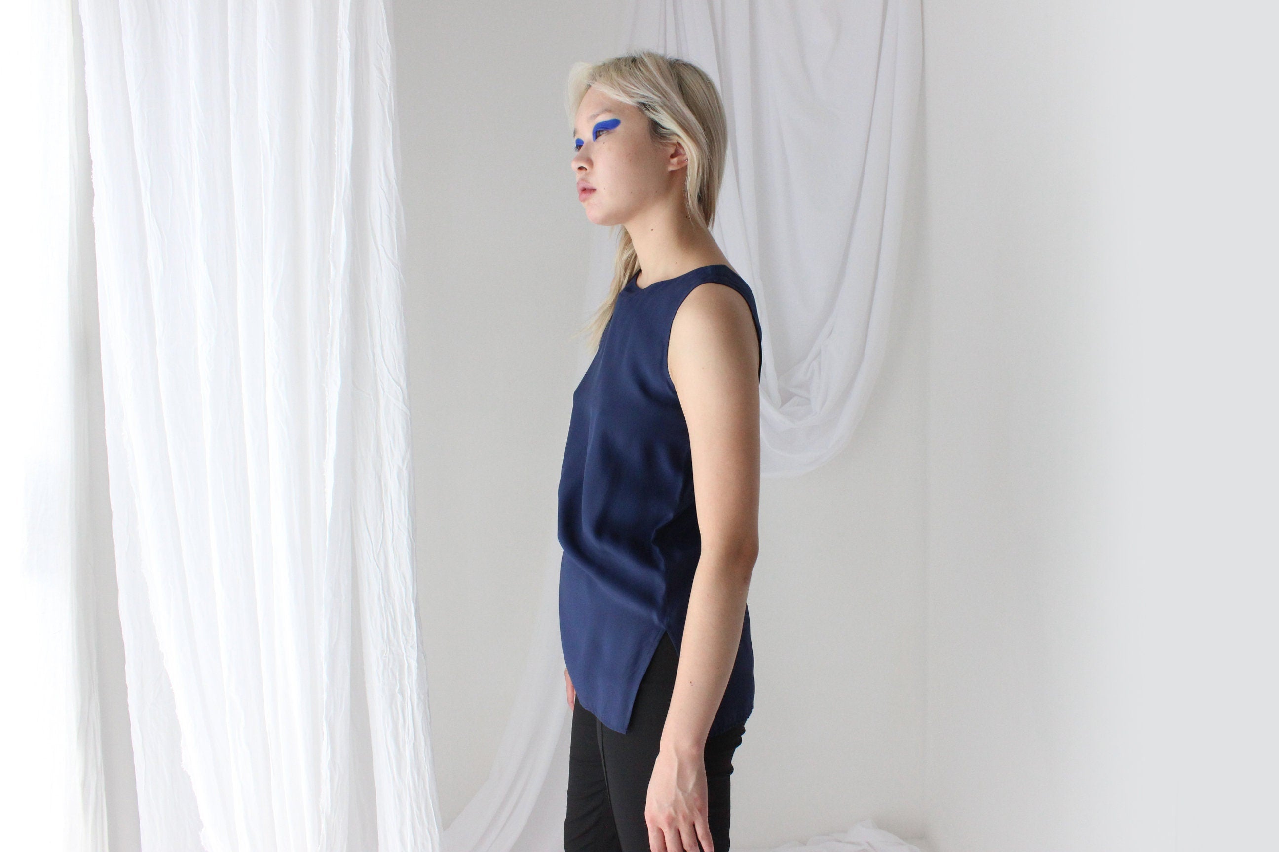 90s Pure Silk Sleeveless Tank Top in Navy Satin