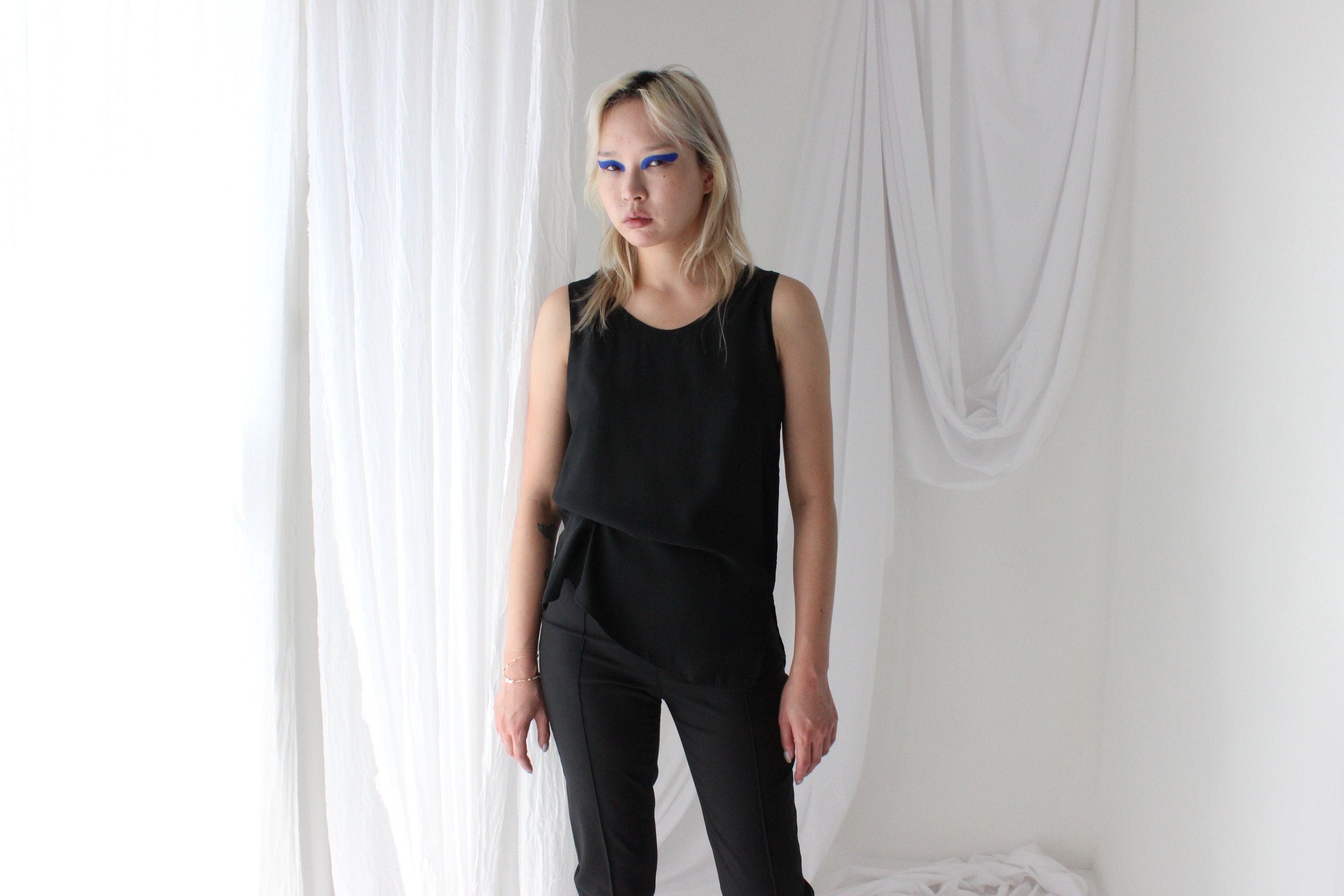 90s Pure Silk Sleeveless Tank Top in Ink Black