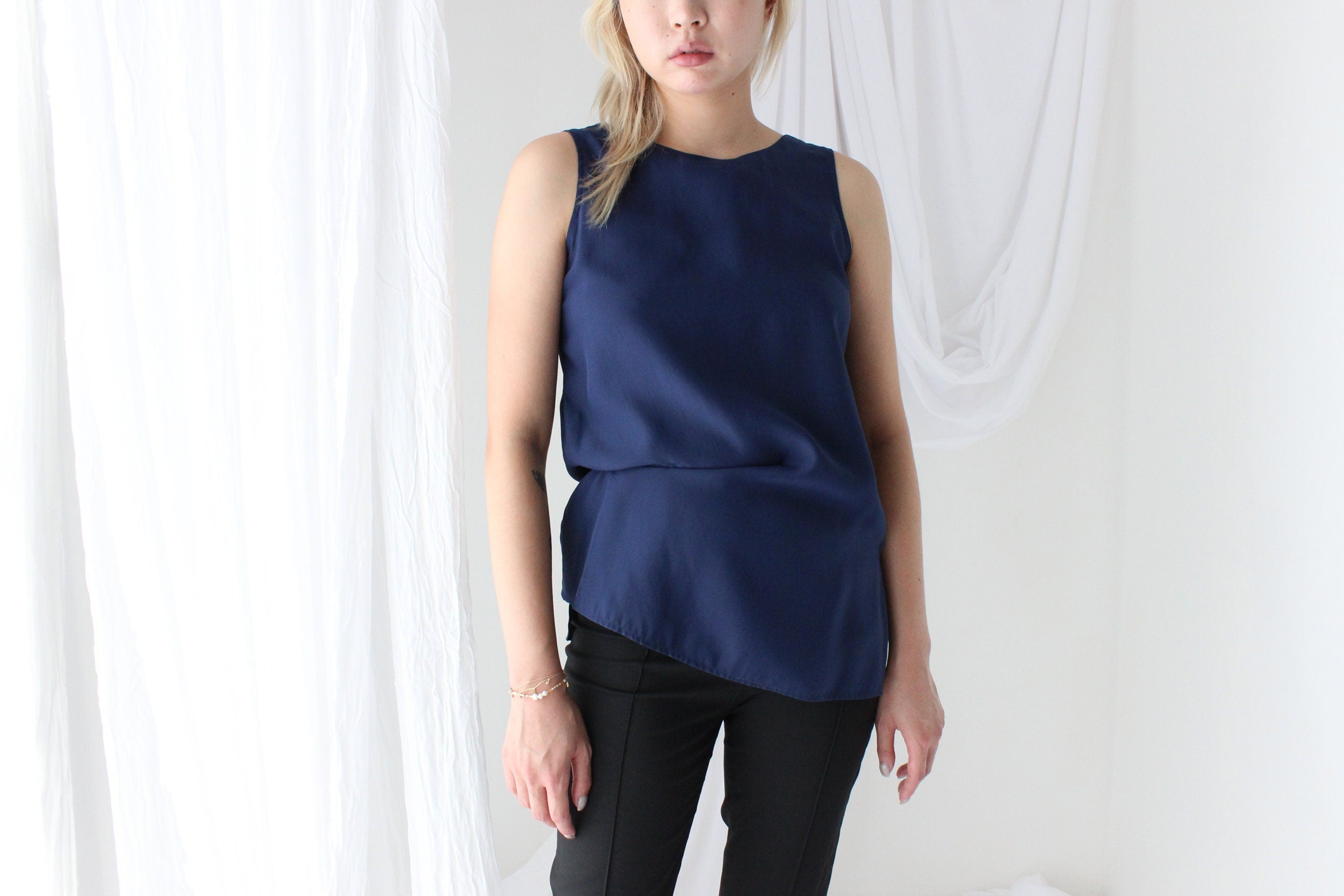 90s Pure Silk Sleeveless Tank Top in Navy Satin