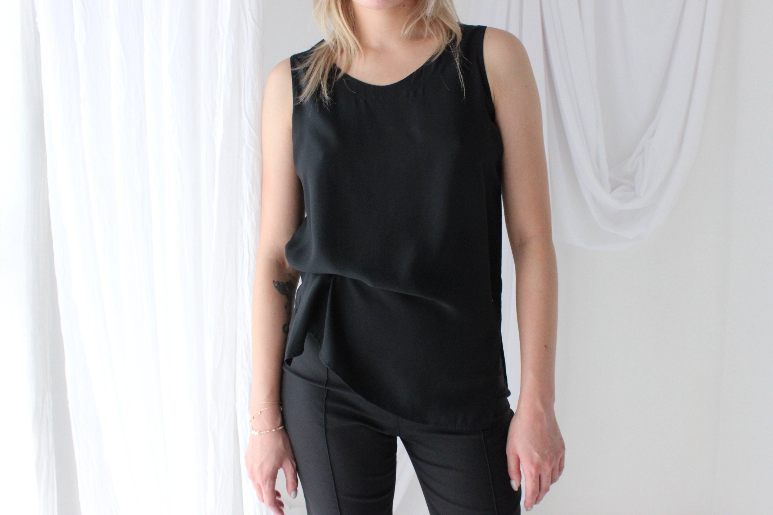 90s Pure Silk Sleeveless Tank Top in Ink Black