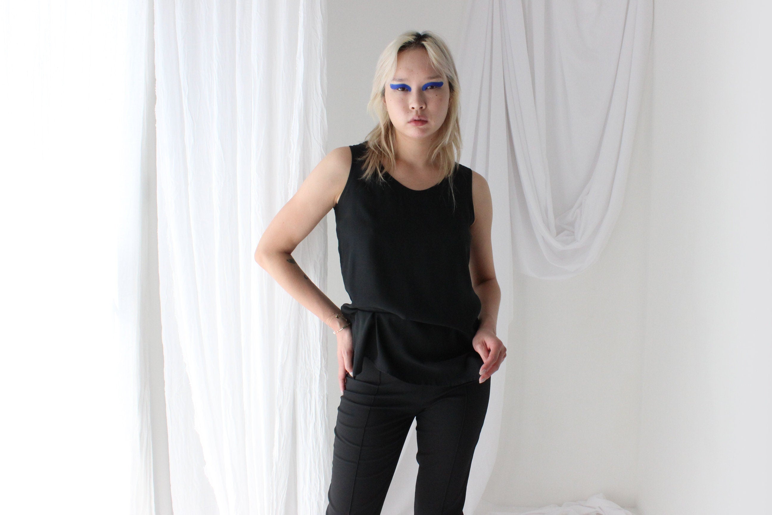 90s Pure Silk Sleeveless Tank Top in Ink Black