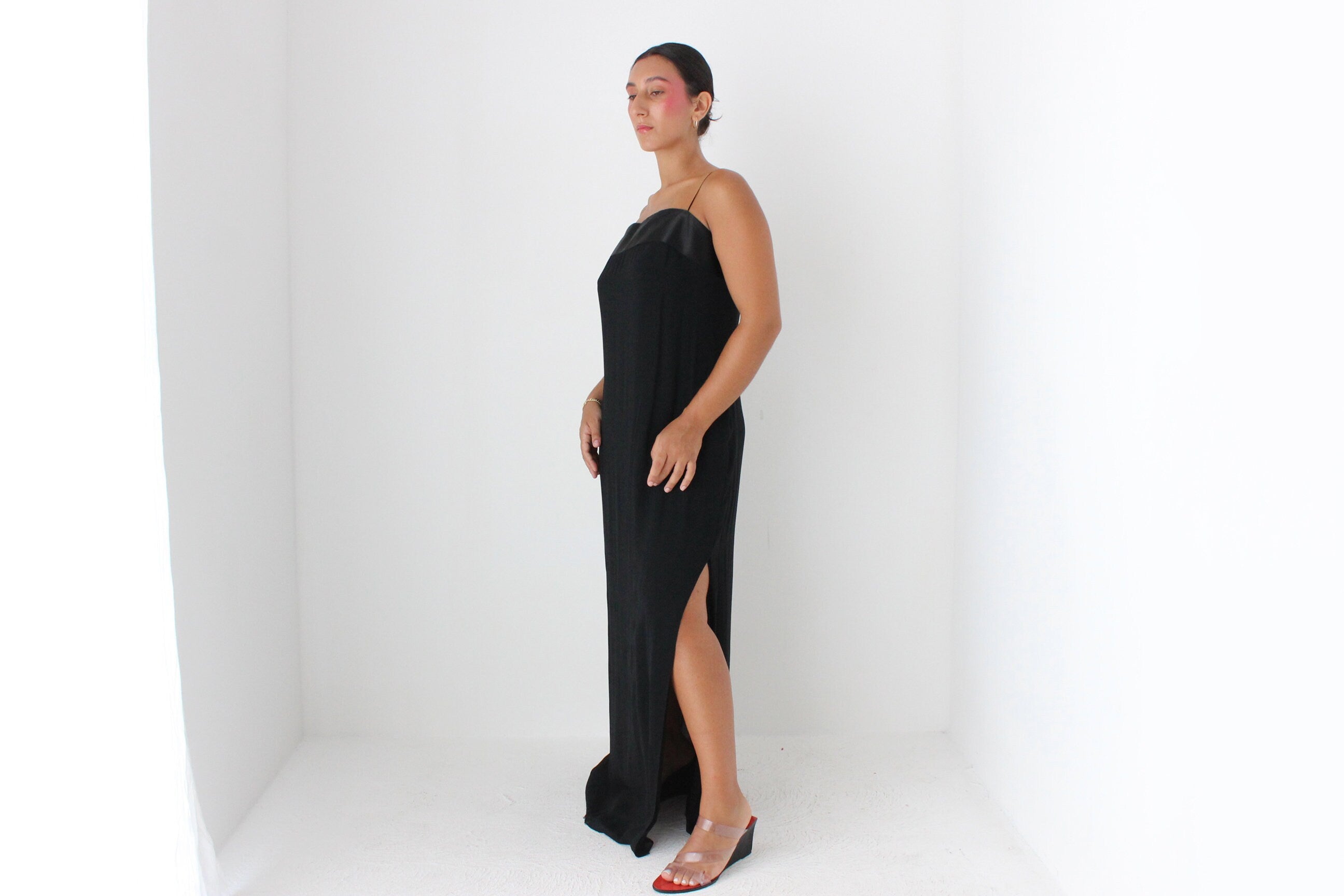 Elegant 90s Relaxed Crepe Gown w/ Thigh Split