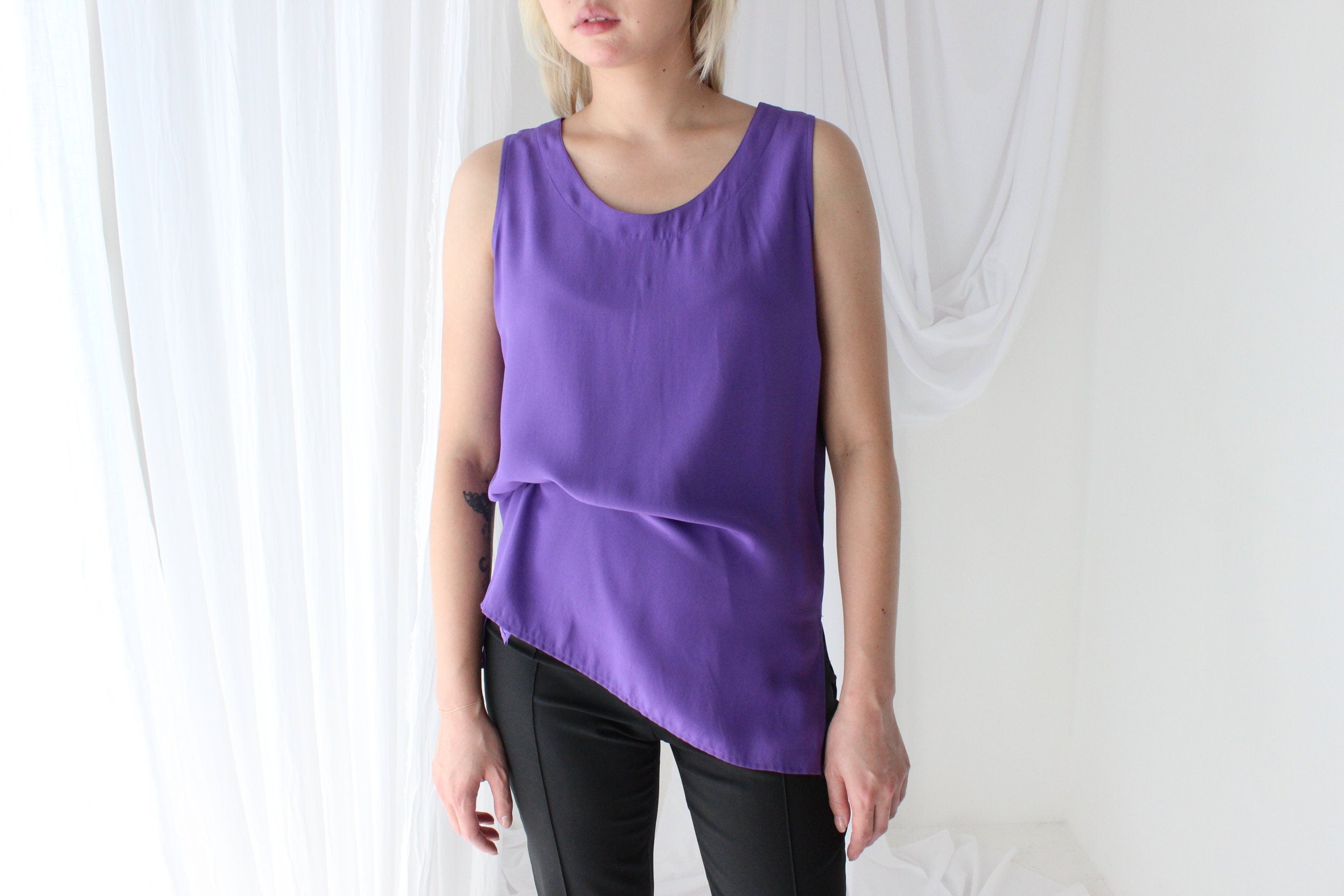 90s Pure Silk Sleeveless Tank Top in Purple