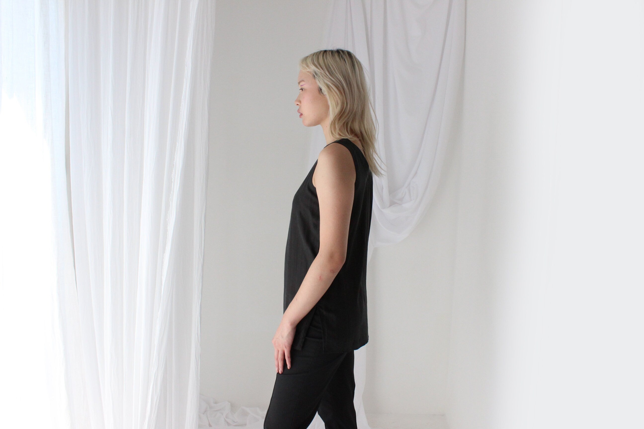 90s Pure Silk Sleeveless Tank Top in Matte Black