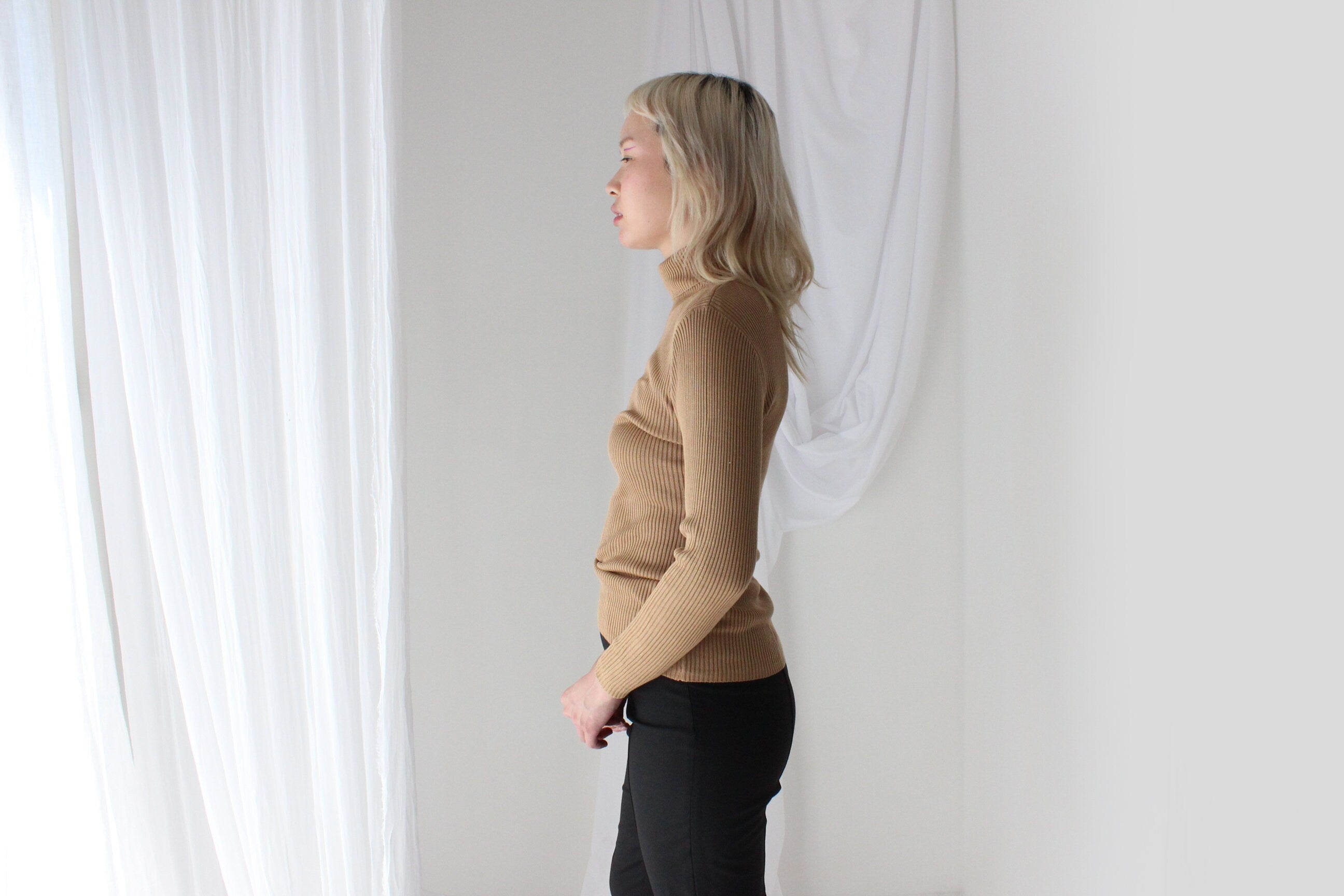 90s Luxury Pure Silk Knit Neutral Turtle Neck Sweater