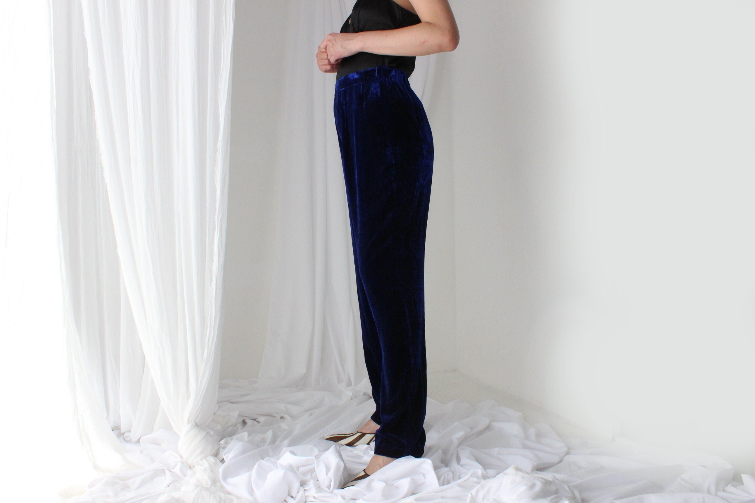 90s LUSH SILK VELVET High Waist Trousers in Blue