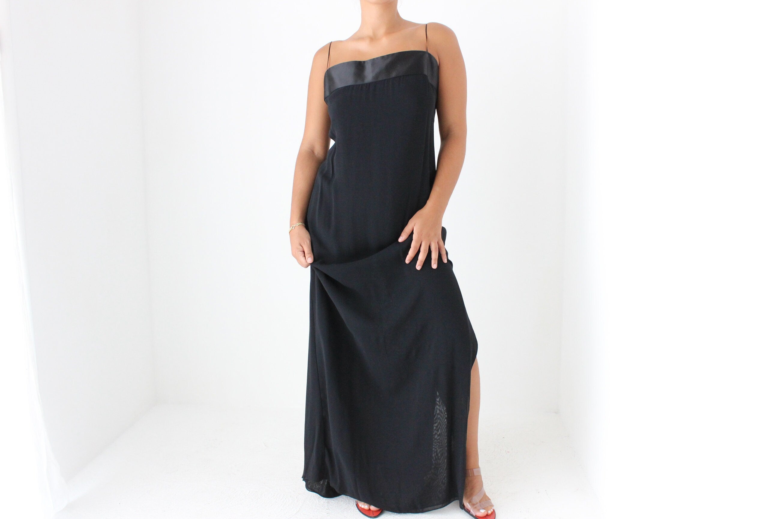 Elegant 90s Relaxed Crepe Gown w/ Thigh Split