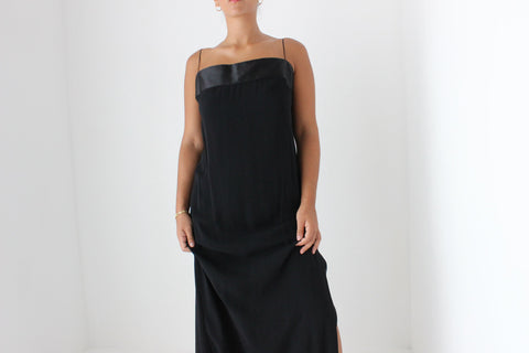 Elegant 90s Relaxed Crepe Gown w/ Thigh Split