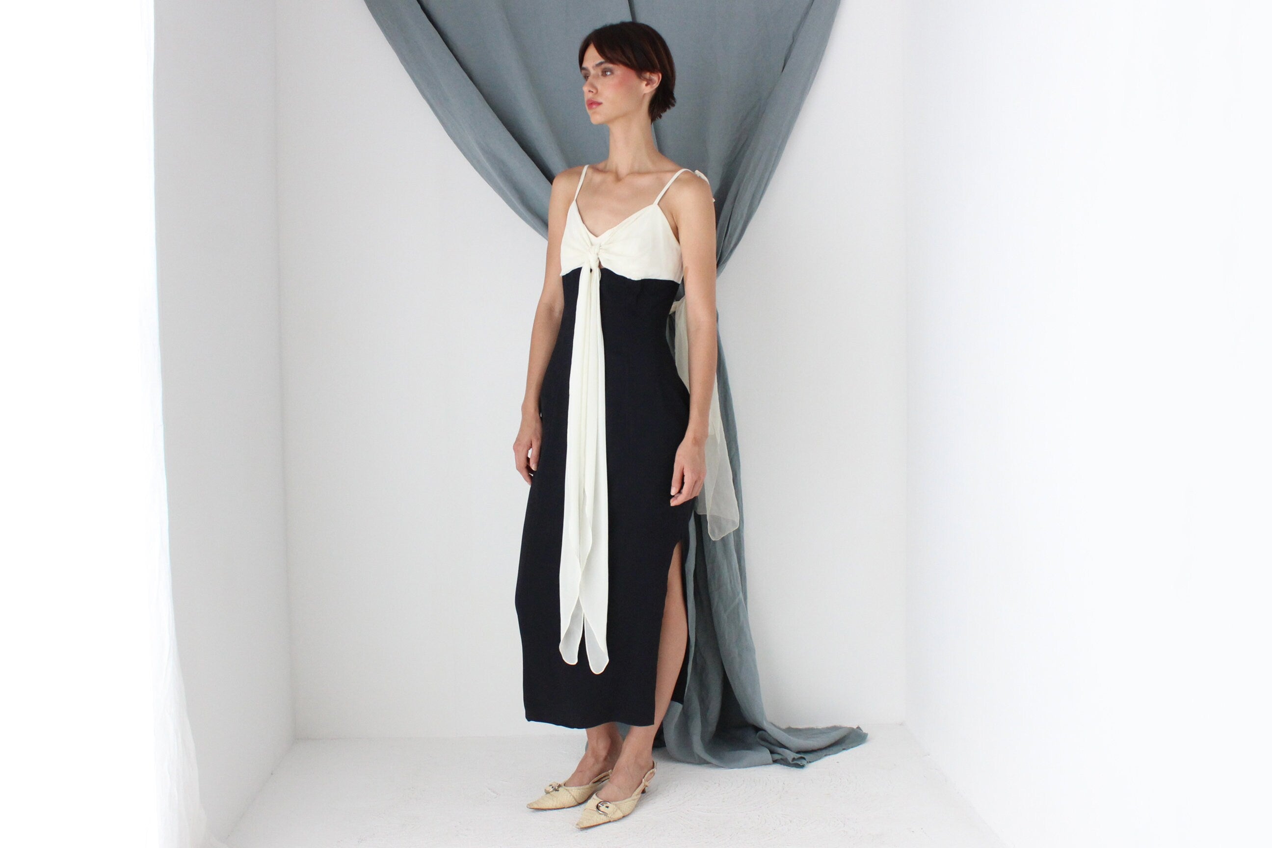 MADE IN ITALY 80s Monochromatic Column Gown with Tie Front