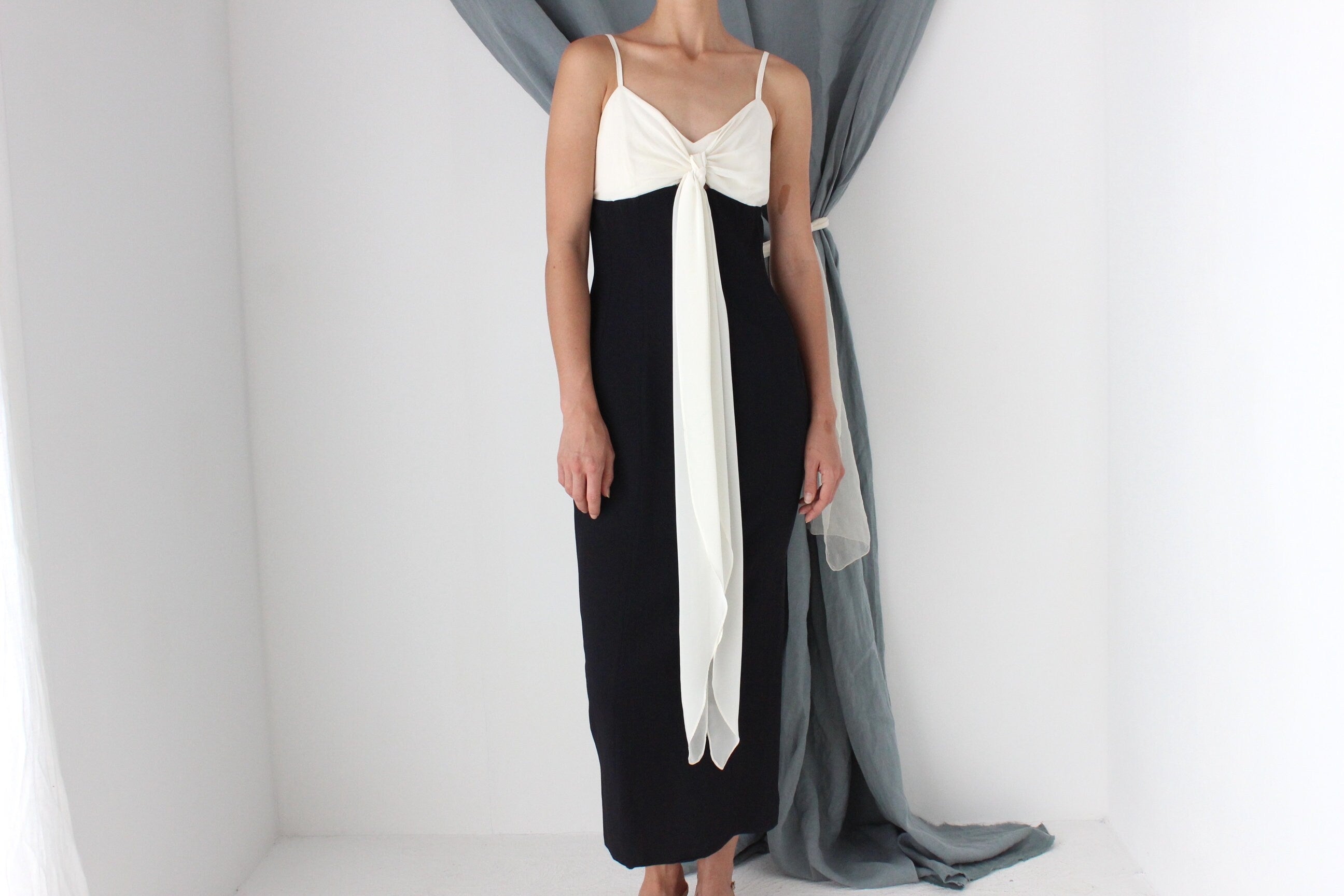 MADE IN ITALY 80s Monochromatic Column Gown with Tie Front