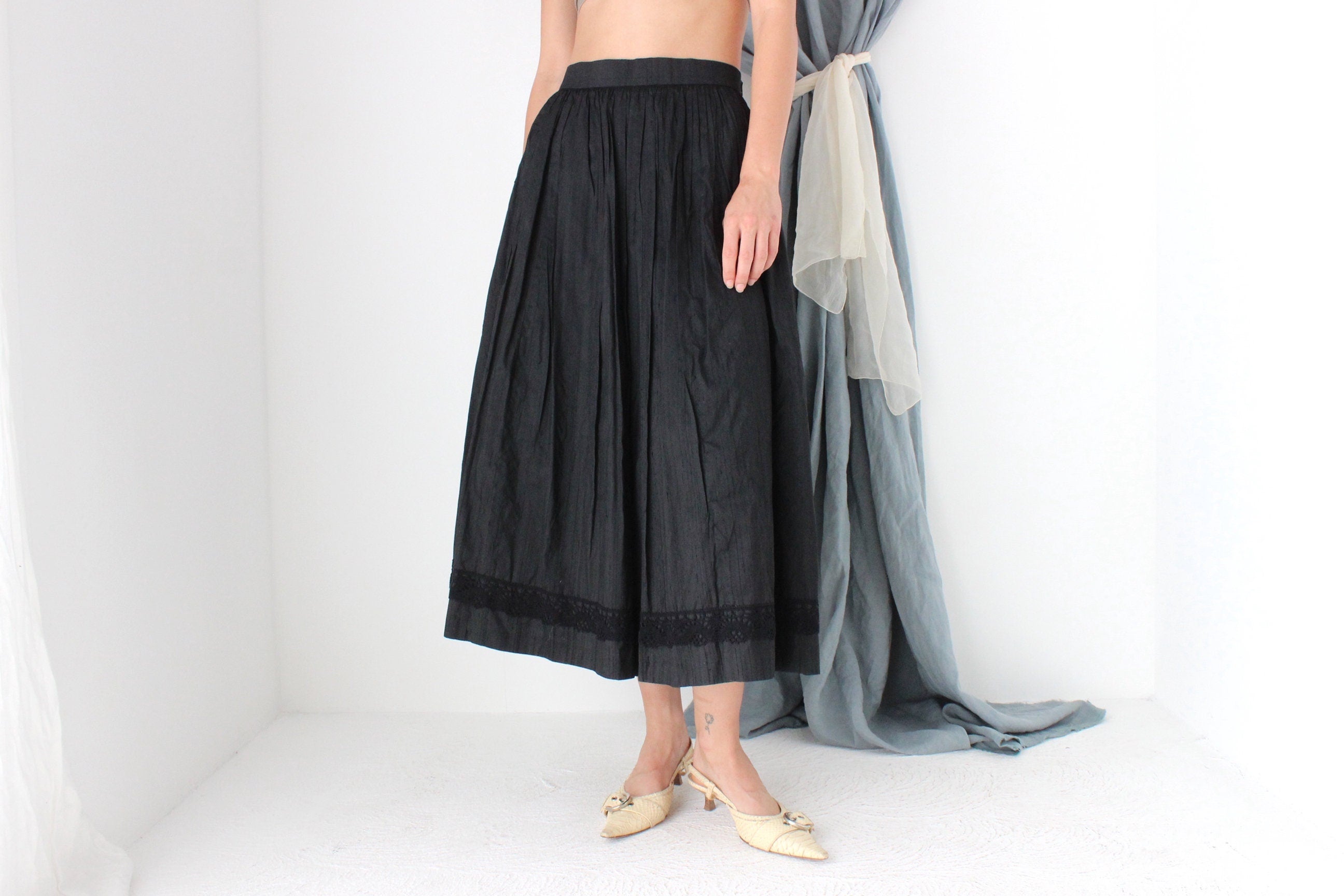 MADE IN ITALY 80s Raw Silk Circle Skirt