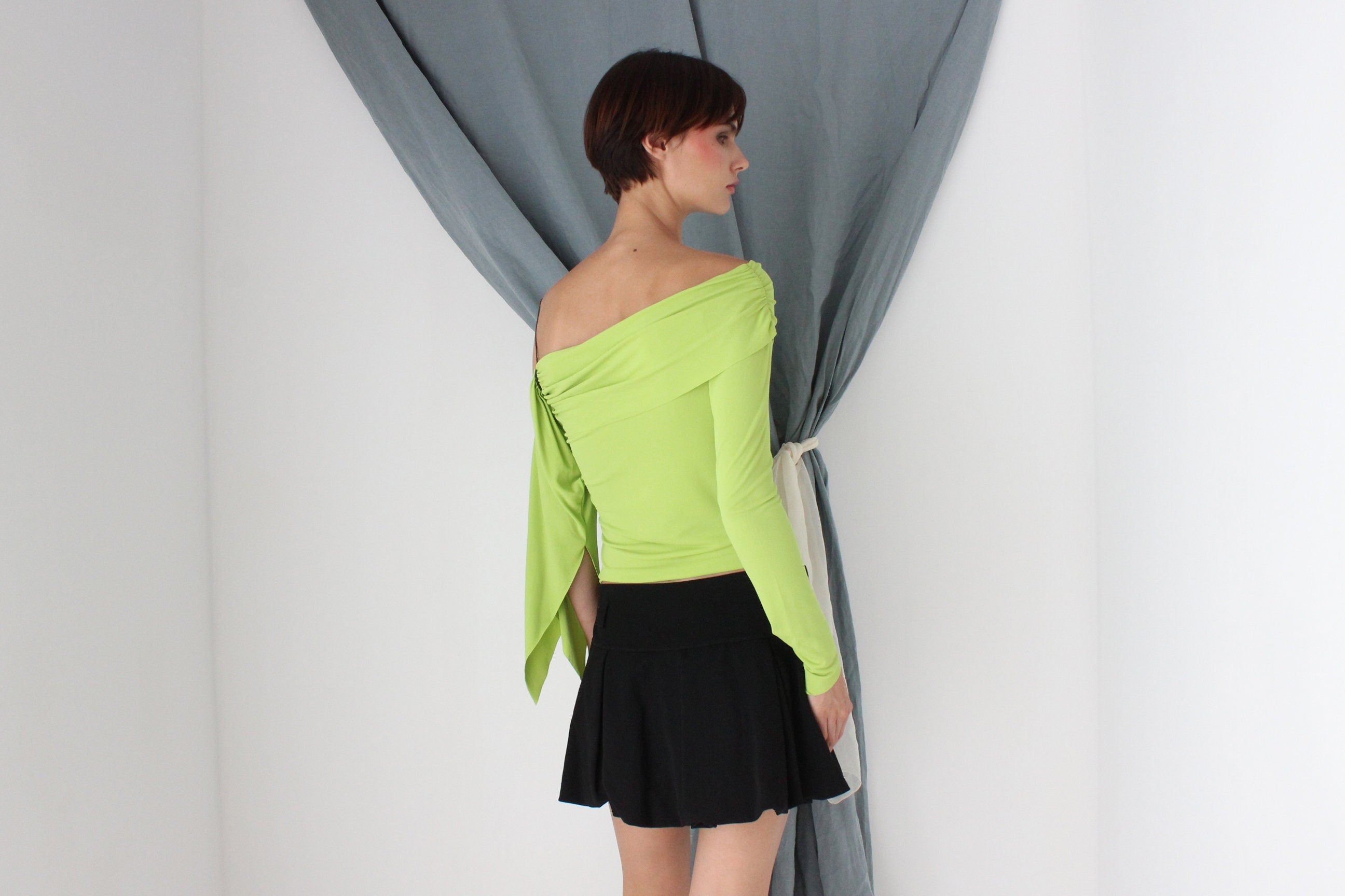 MADE IN ITALY Incredible Y2K Asymmetric Lime Top