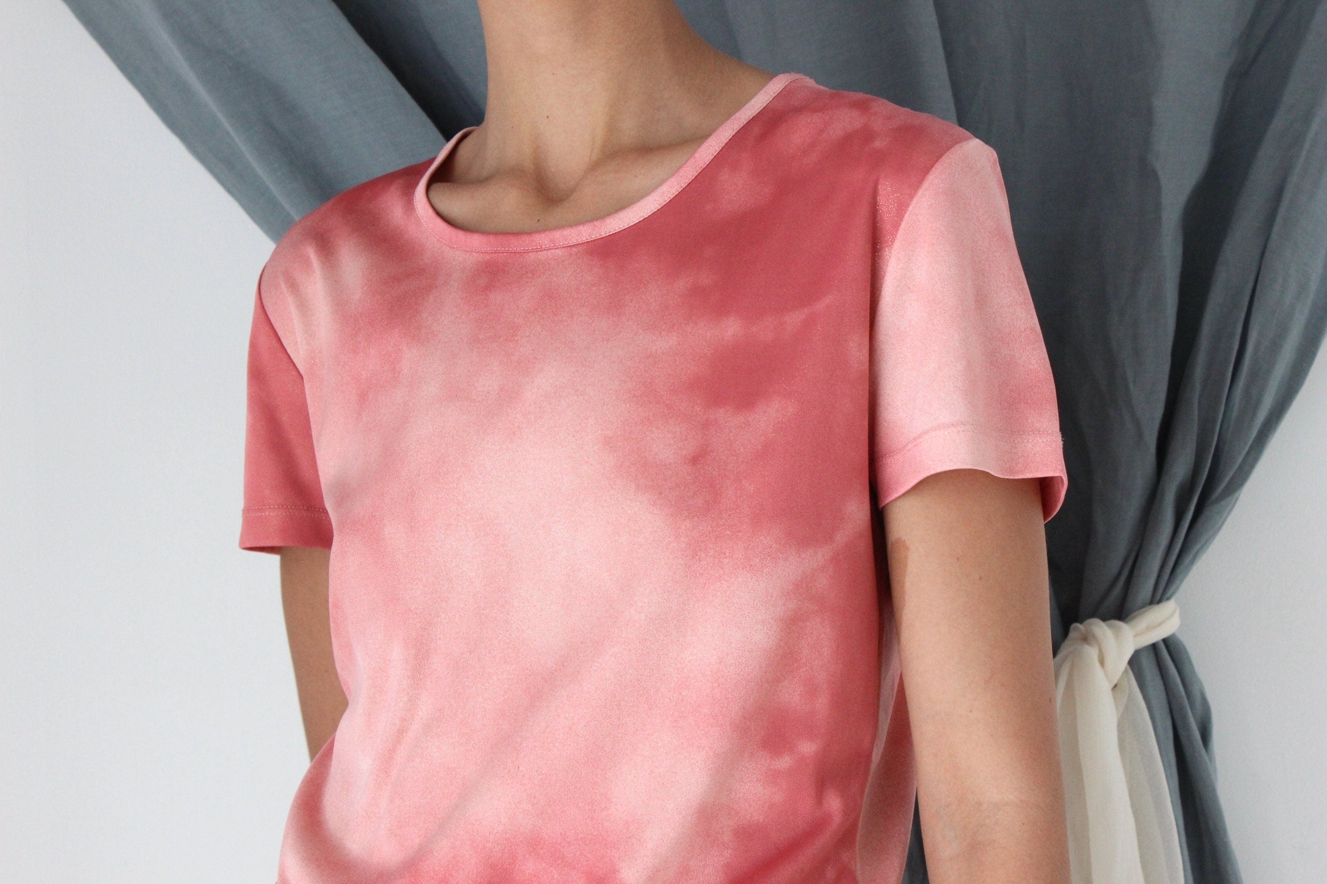 MADE IN ITALY Y2K Pink Glitter Tie Dye Top