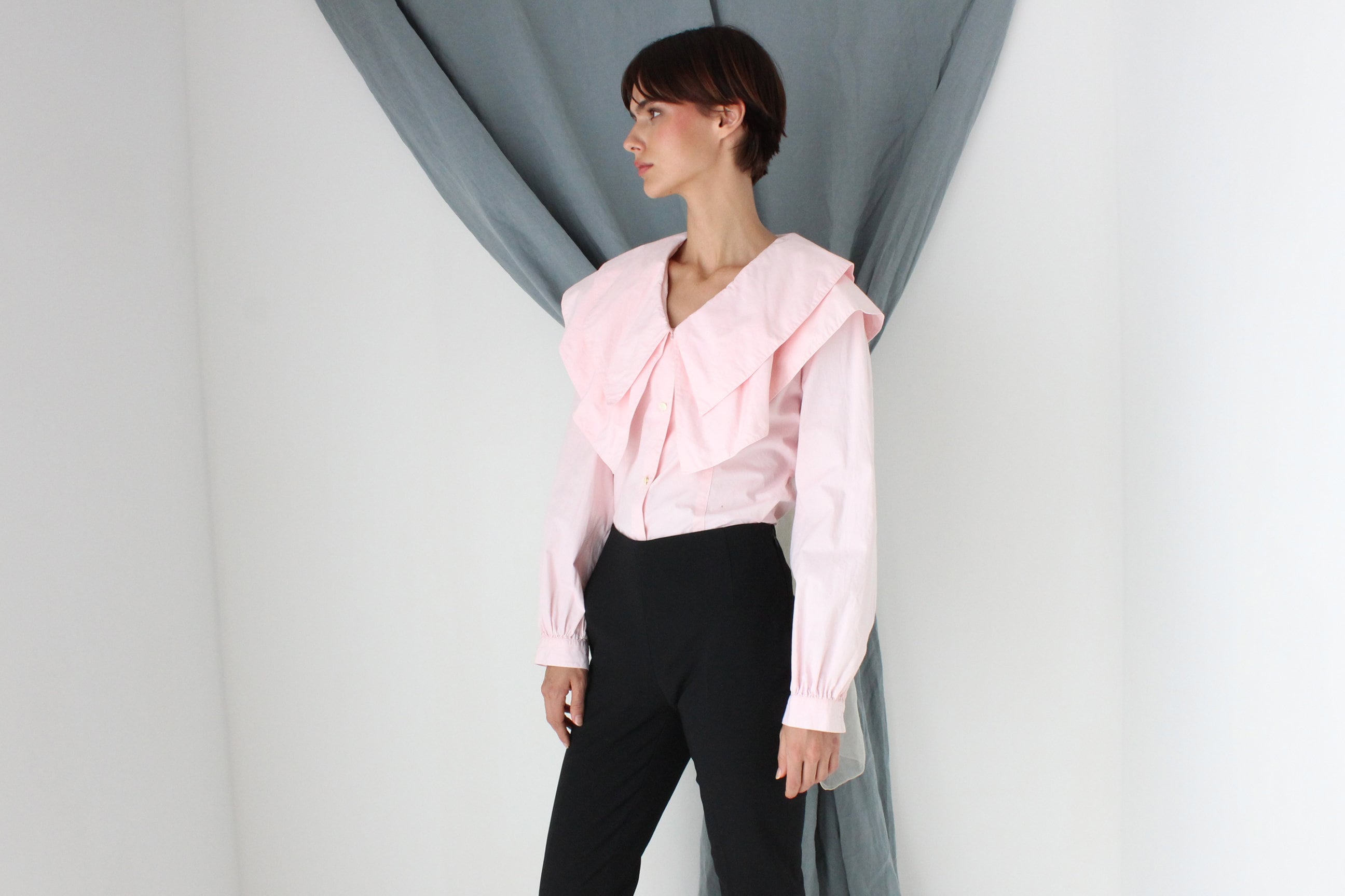 MADE IN ITALY 80s Cotton Ruffle Blouse