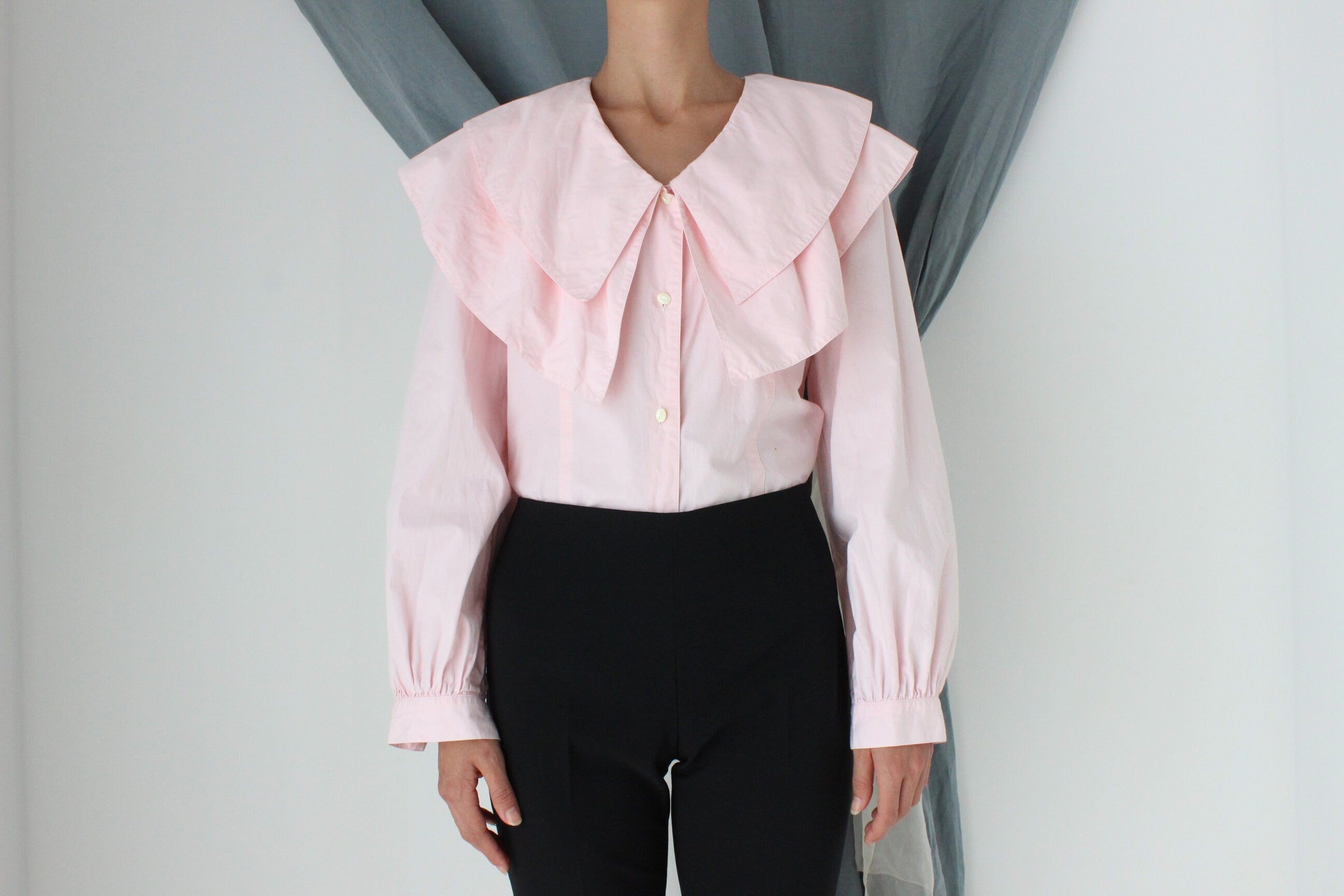 MADE IN ITALY 80s Cotton Ruffle Blouse