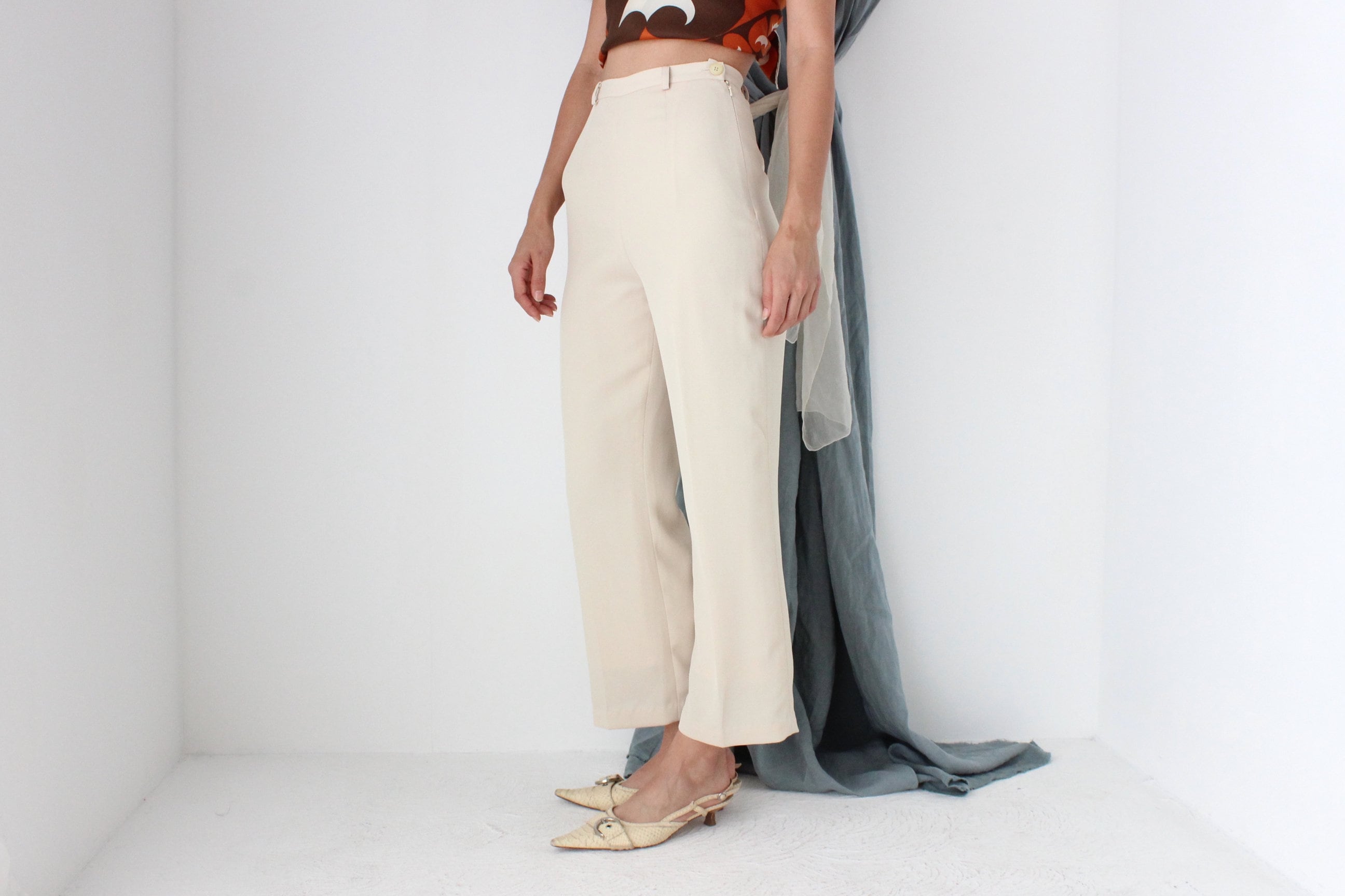 MADE IN ITALY 90s Cream Crepe Cropped Trousers