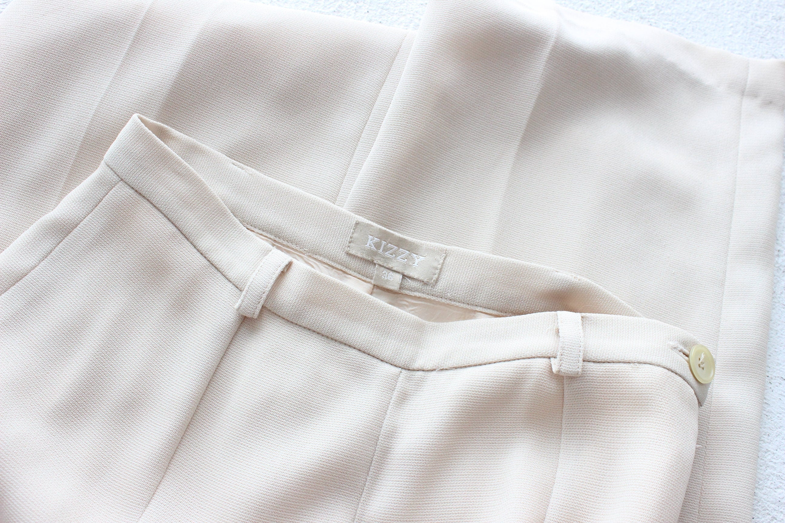 MADE IN ITALY 90s Cream Crepe Cropped Trousers