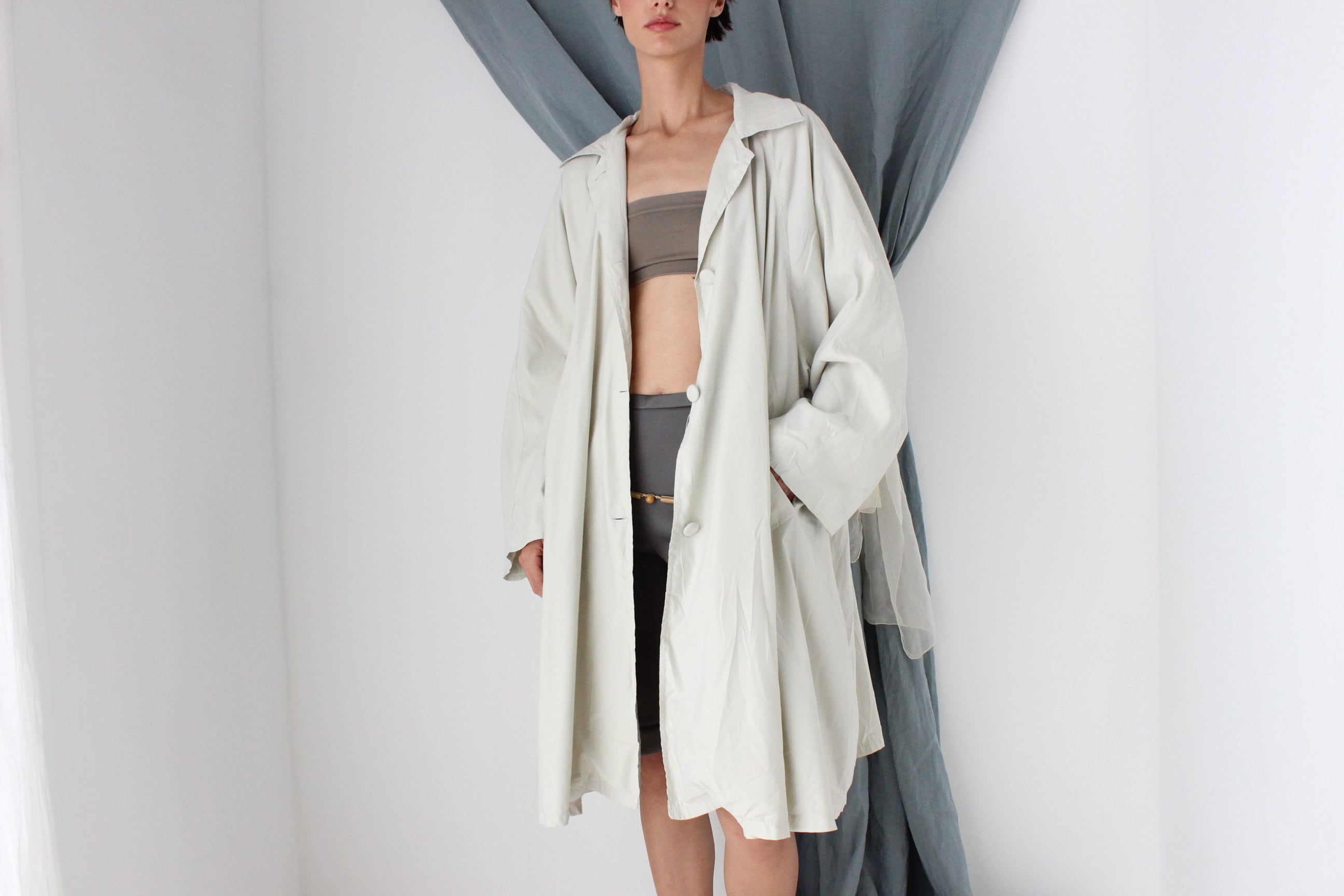 MADE IN ITALY 80s Neutral Oversized Swing Trench Coat