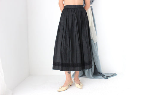 MADE IN ITALY 80s Raw Silk Circle Skirt