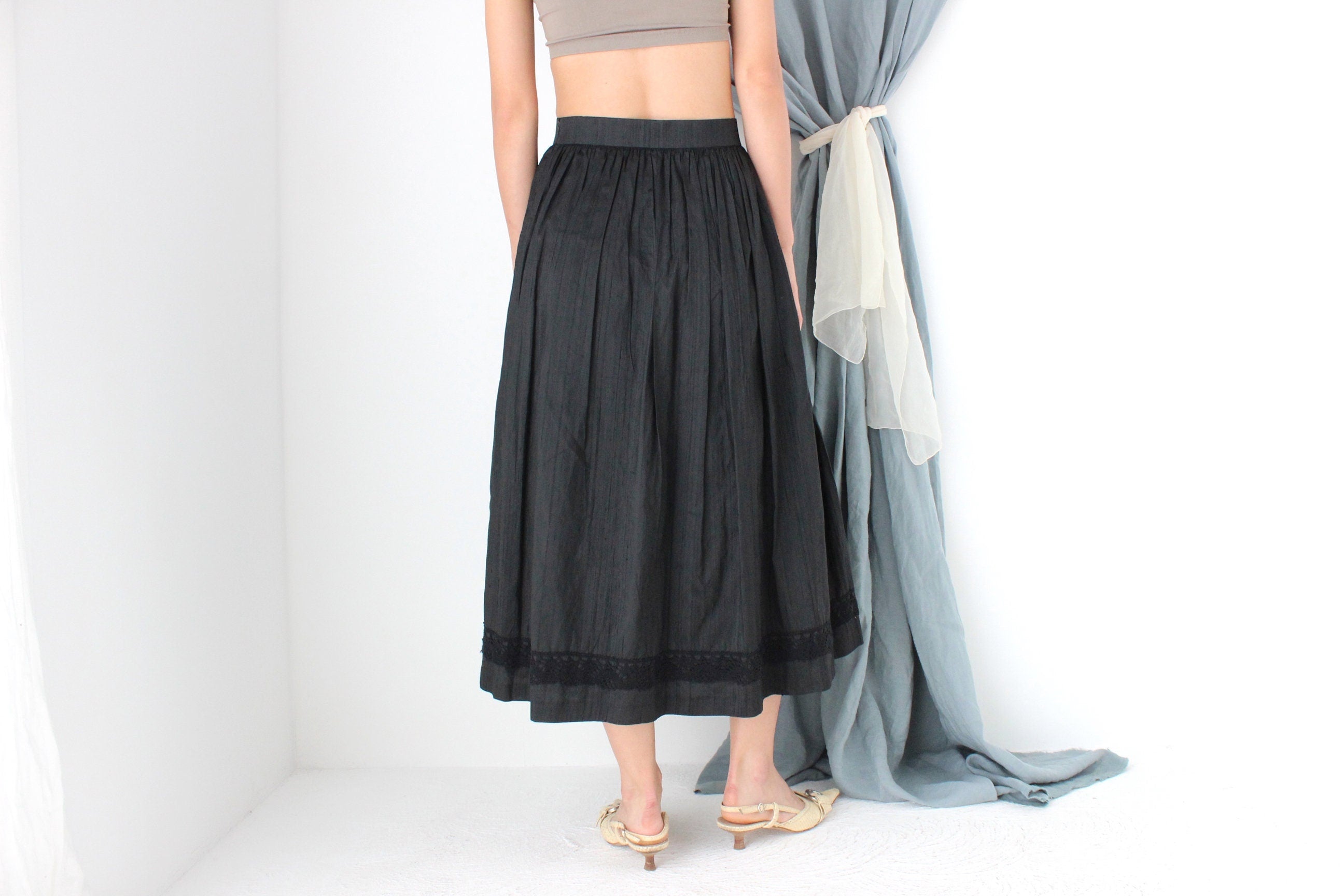 MADE IN ITALY 80s Raw Silk Circle Skirt