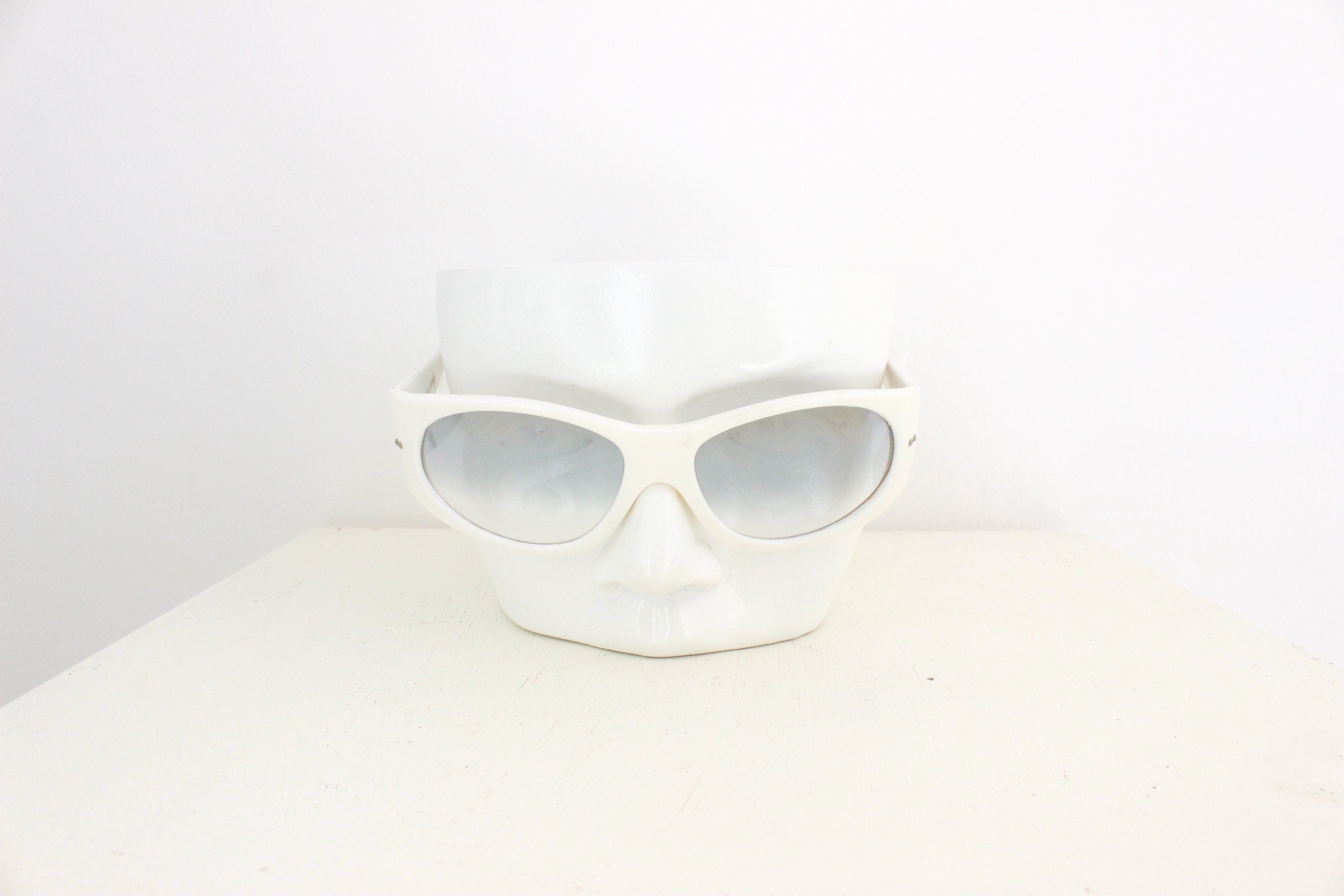 MADE IN ITALY 70s Futuristic Wrap Around Sunglasses