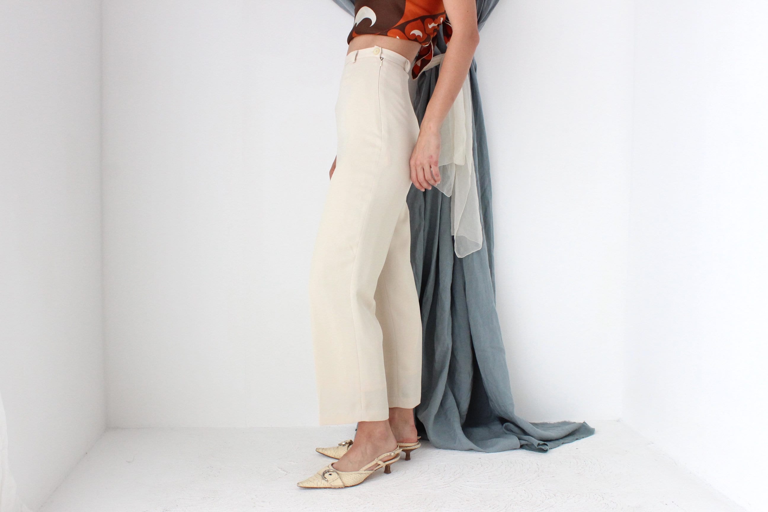 MADE IN ITALY 90s Cream Crepe Cropped Trousers