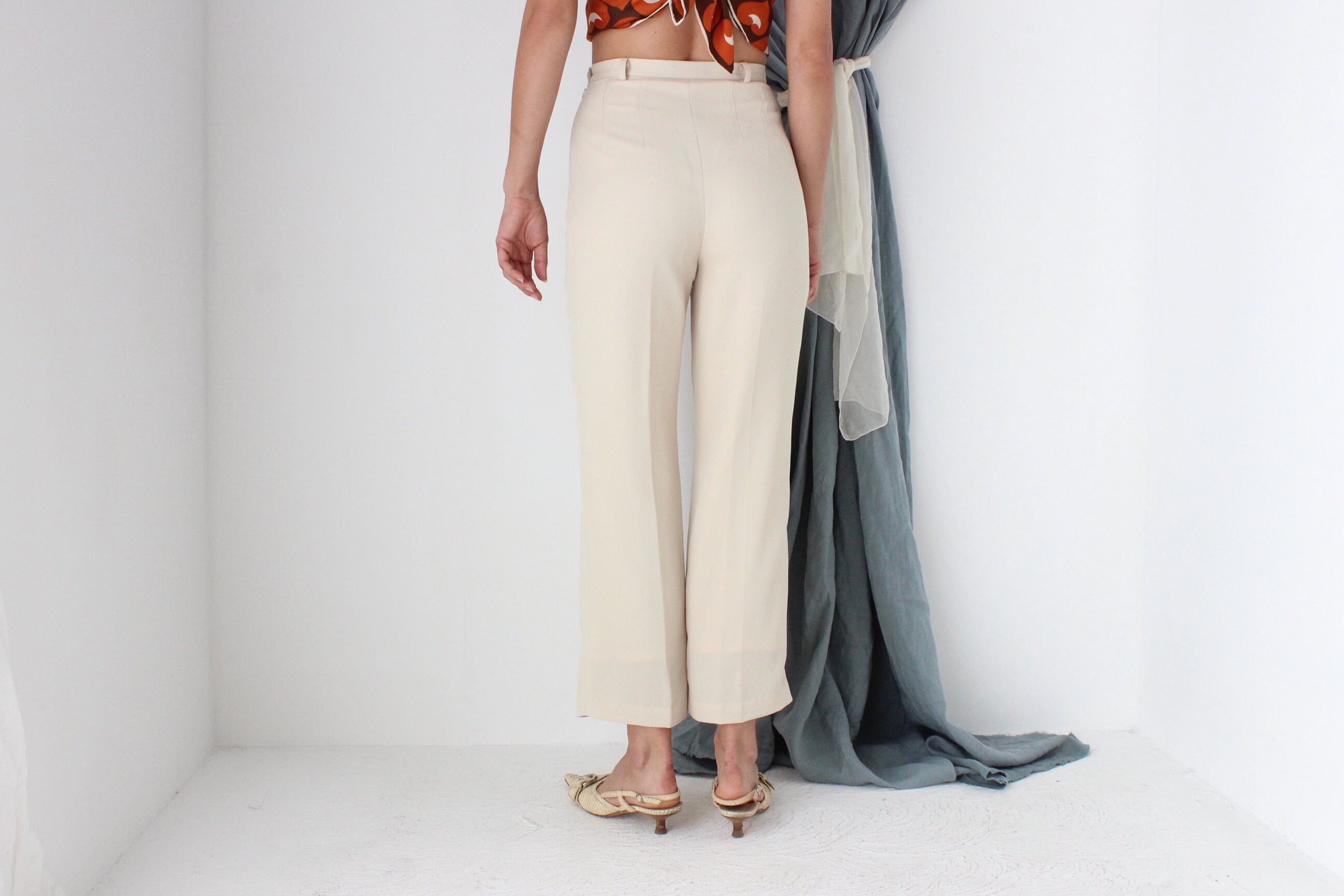 MADE IN ITALY 90s Cream Crepe Cropped Trousers