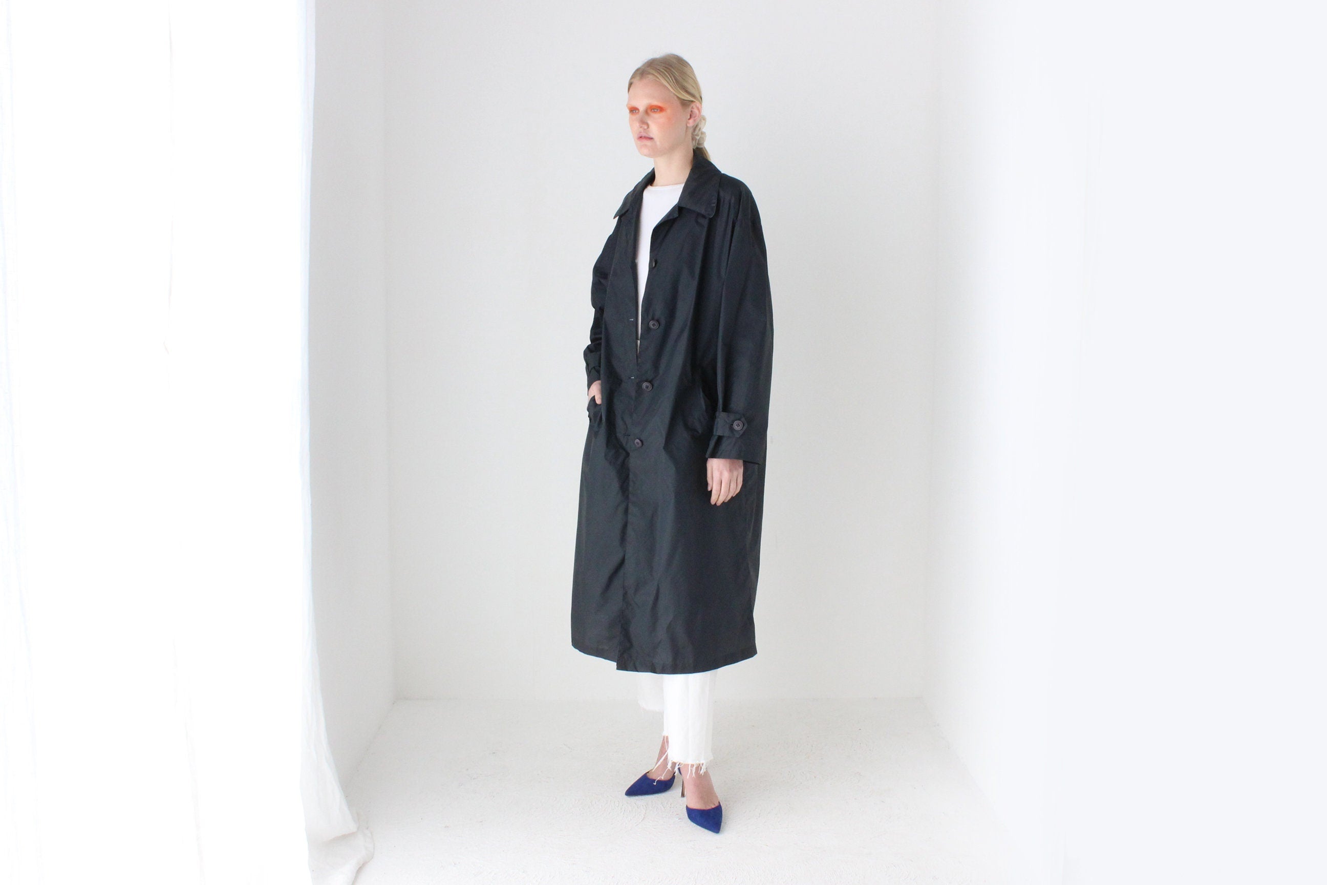 Minimal 80s Water Resistant Nylon Raincoat Trench