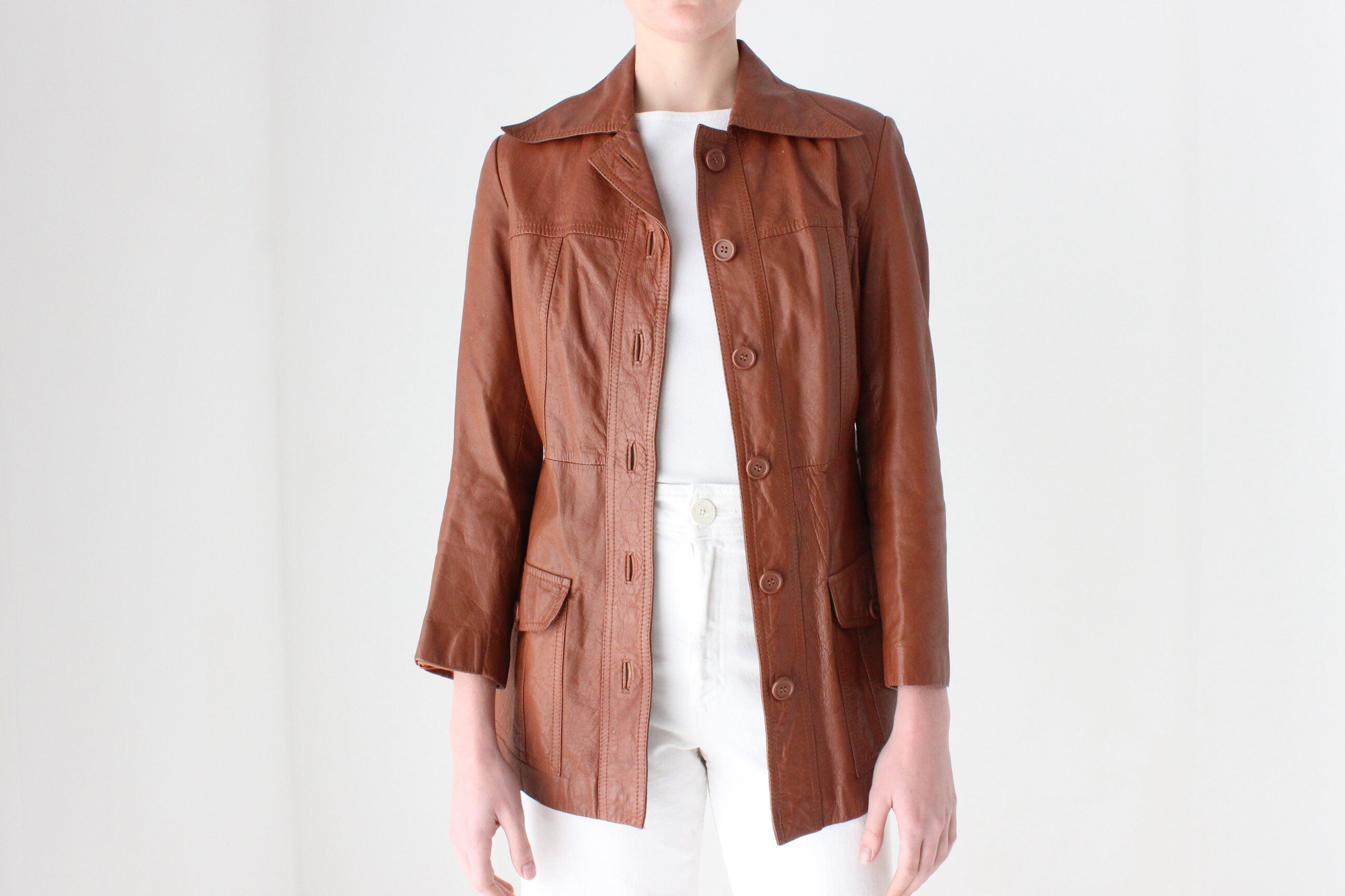 True 1970s Chestnut Brown Fitted Leather Button Up Coat