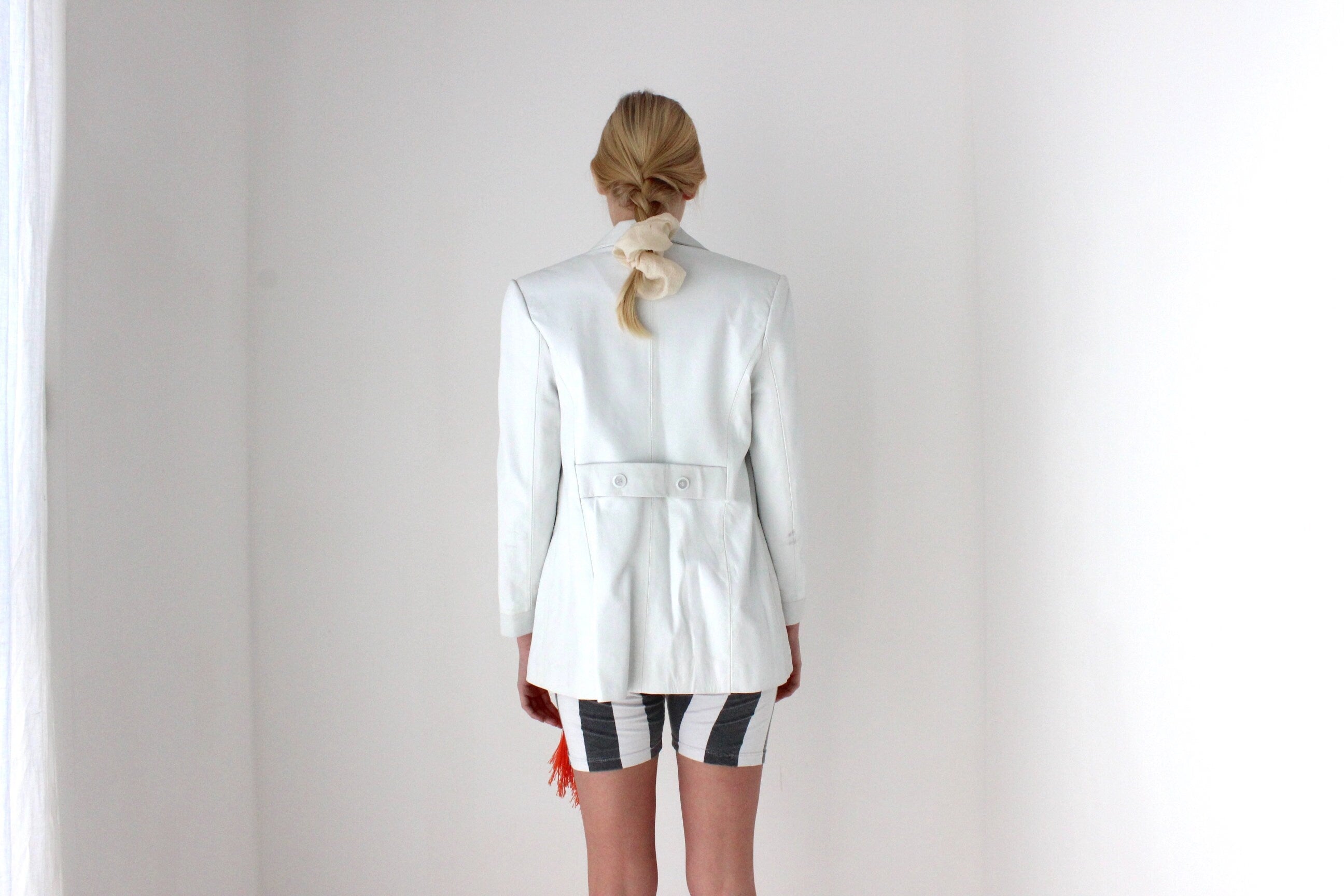 Minimal 90s White Leather Boxy Button Up Blazer Jacket