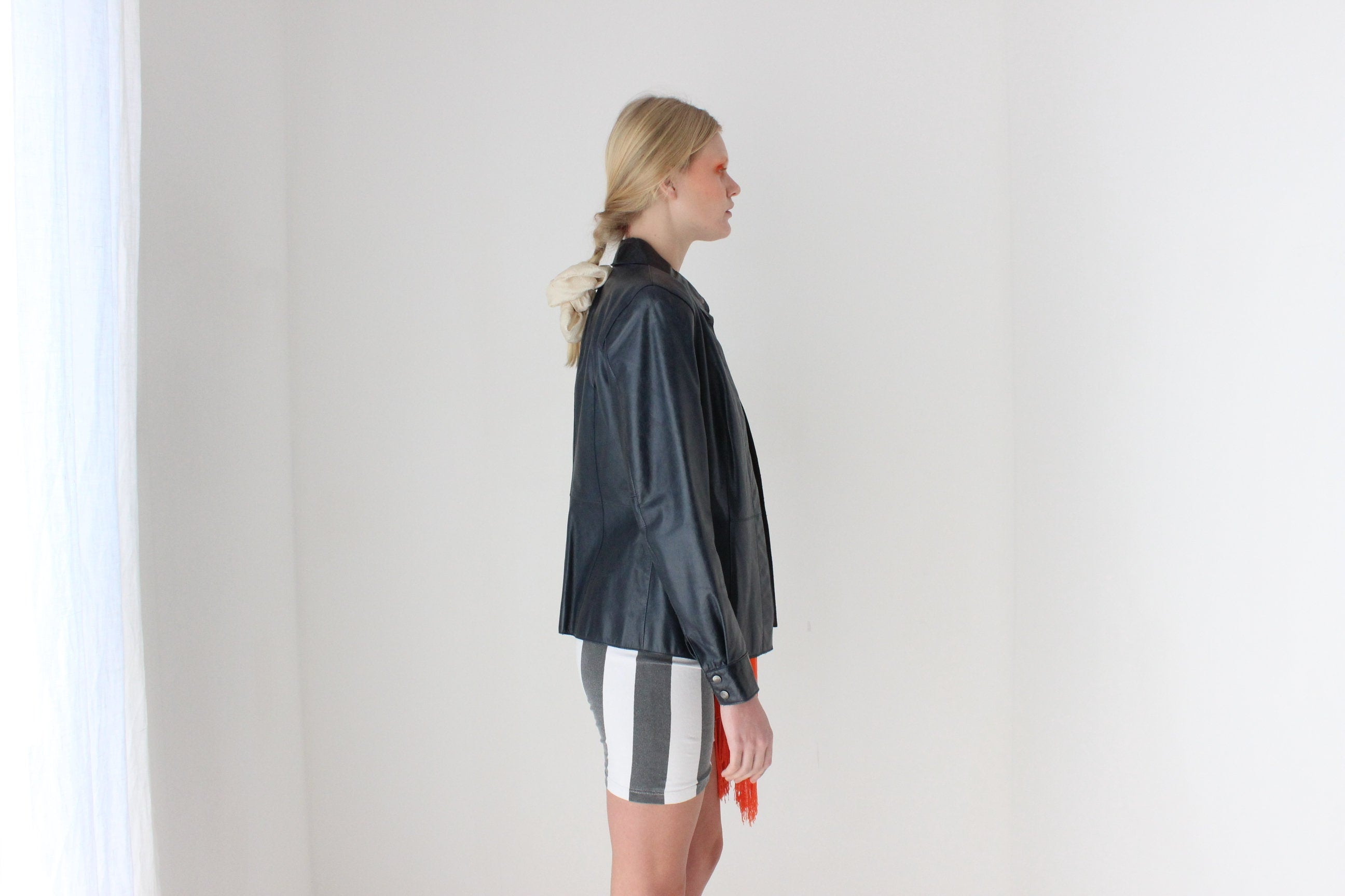 90s Navy Blue Leather Sleek Cropped Shirt Jacket