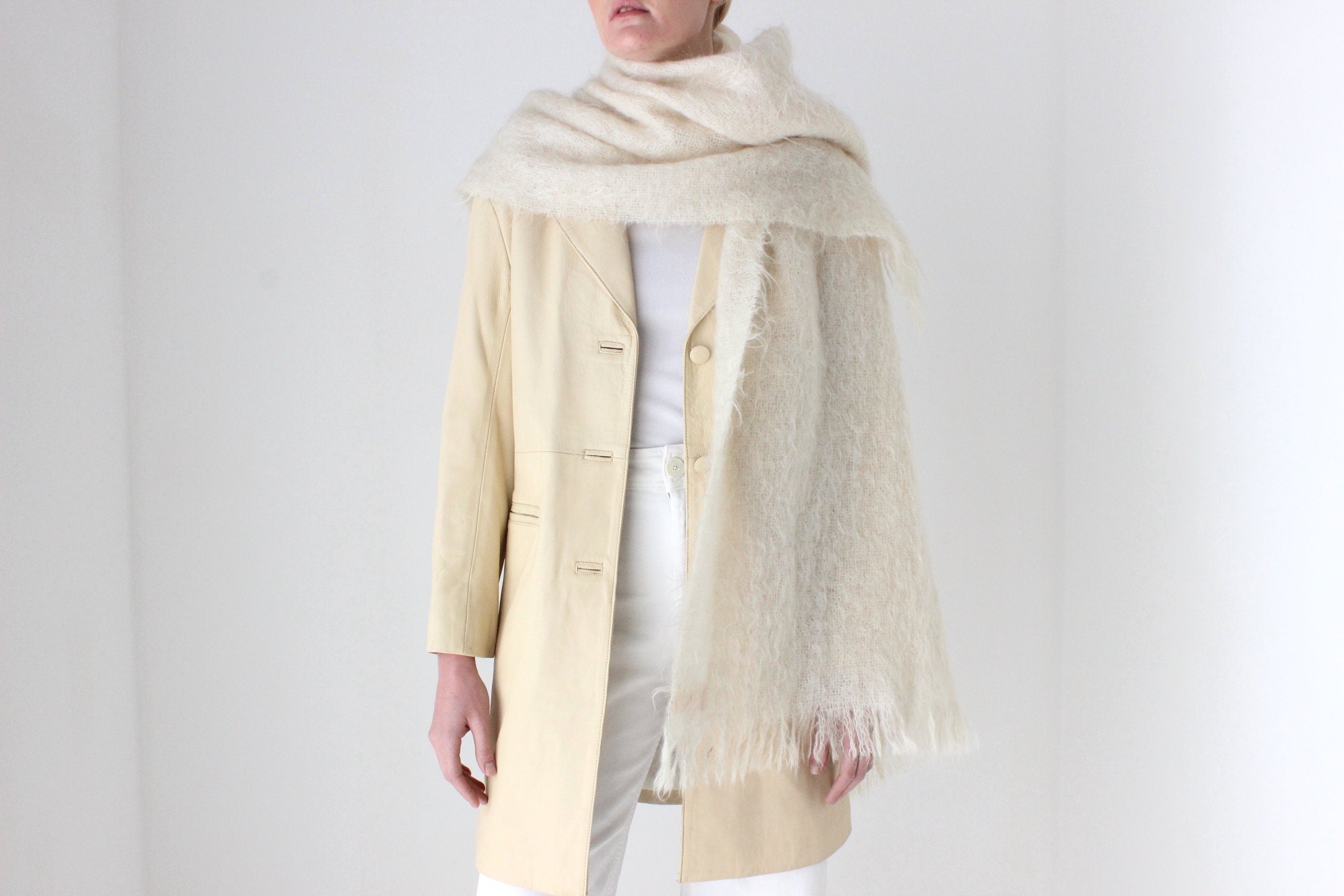 80s Ivory Scottish Mohair Knit Shawl / Scarf