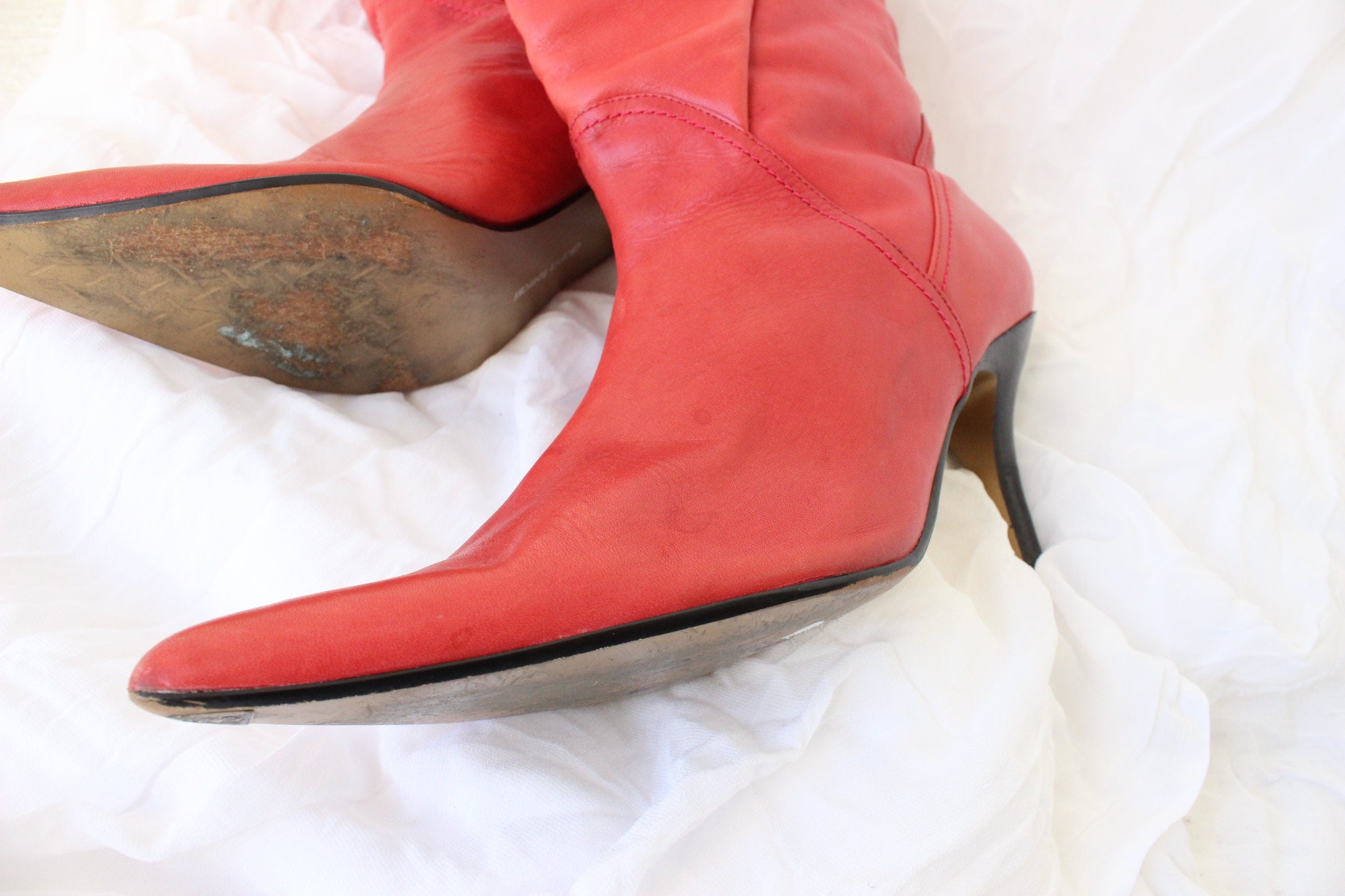 Y2K Red Leather Sassy Cowgirl Boots w/ Buckle & Stiletto Heel - Euro 40.5