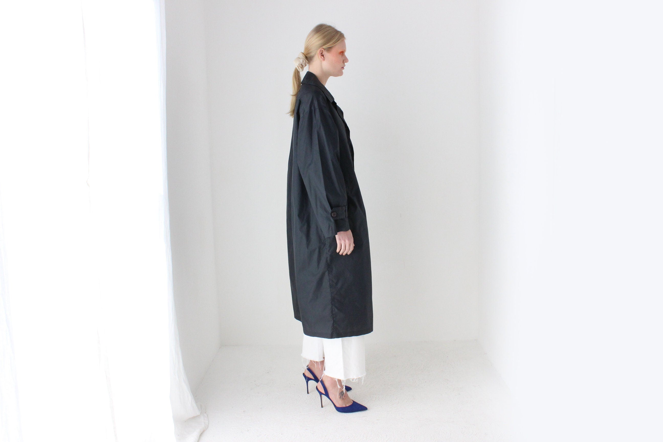 Minimal 80s Water Resistant Nylon Raincoat Trench