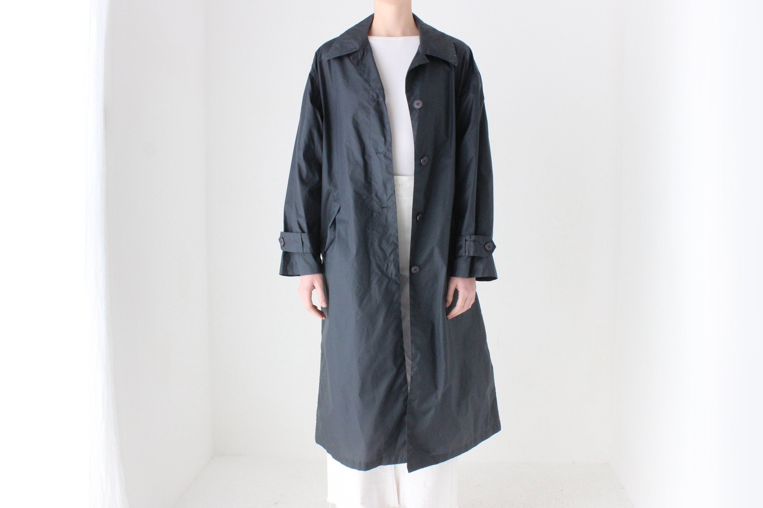 Minimal 80s Water Resistant Nylon Raincoat Trench