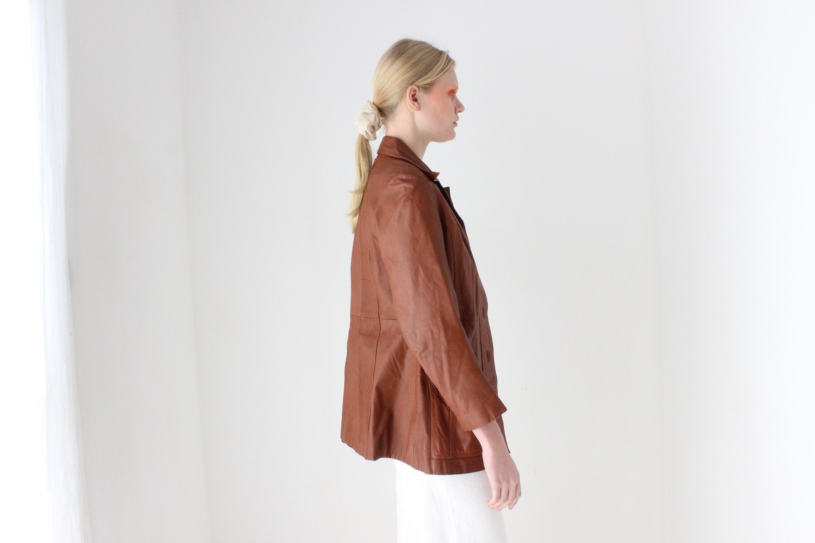 True 1970s Chestnut Brown Fitted Leather Button Up Coat