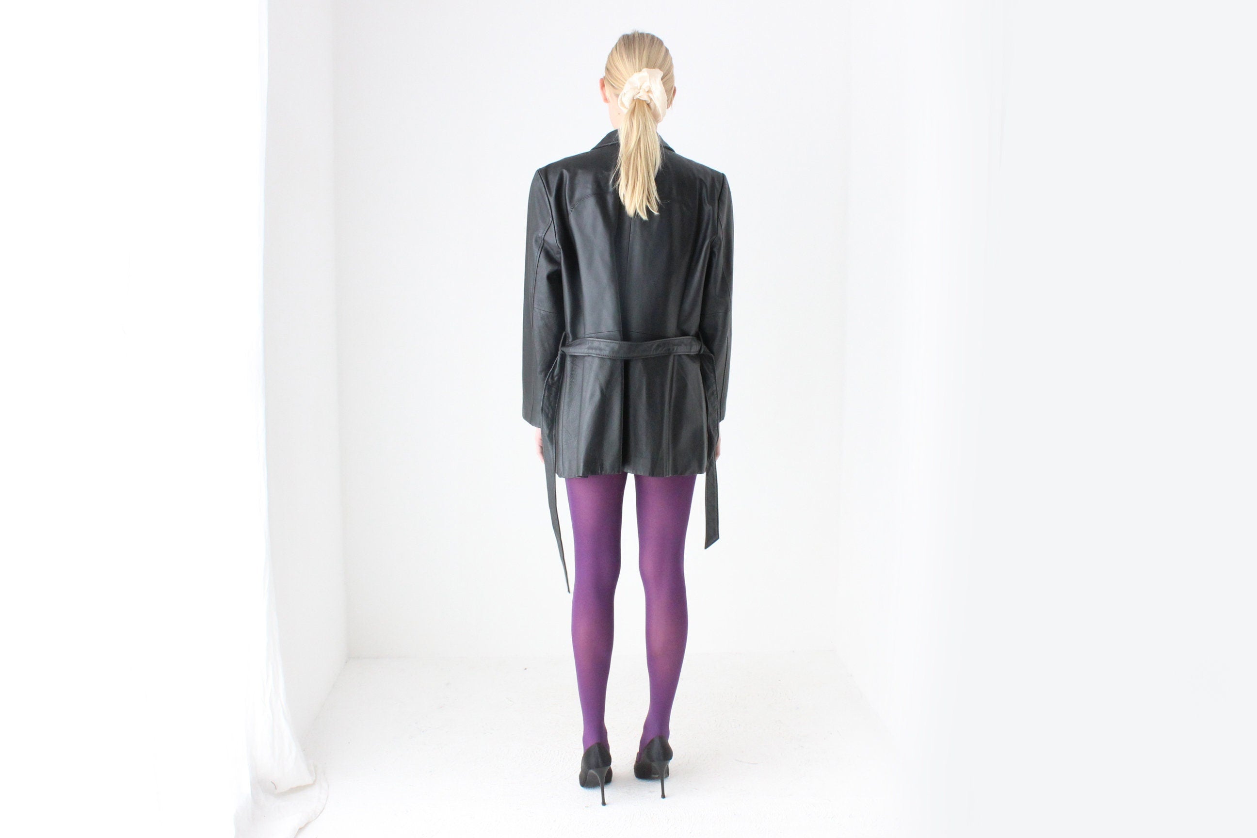 90s Leather Black Classic Minimal Zip Front Jacket w/ Waist Tie