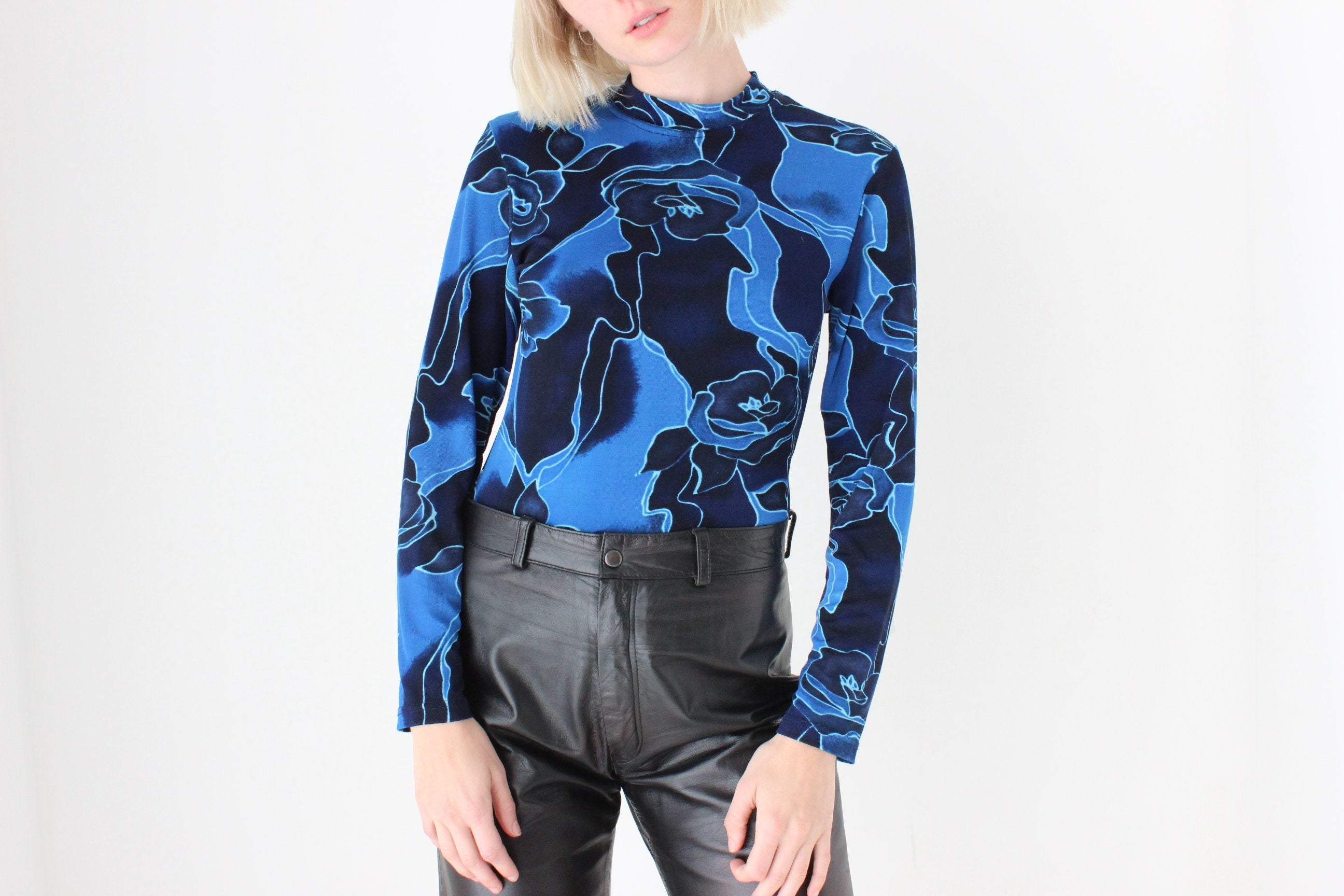 Y2K Psychedelic Blue Abstract Stretch Fitted Long Sleeve Top